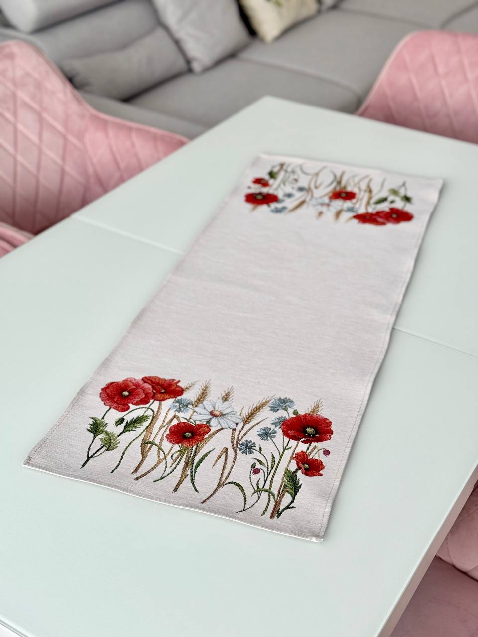Tapestry table runner «Poppies and daisies»