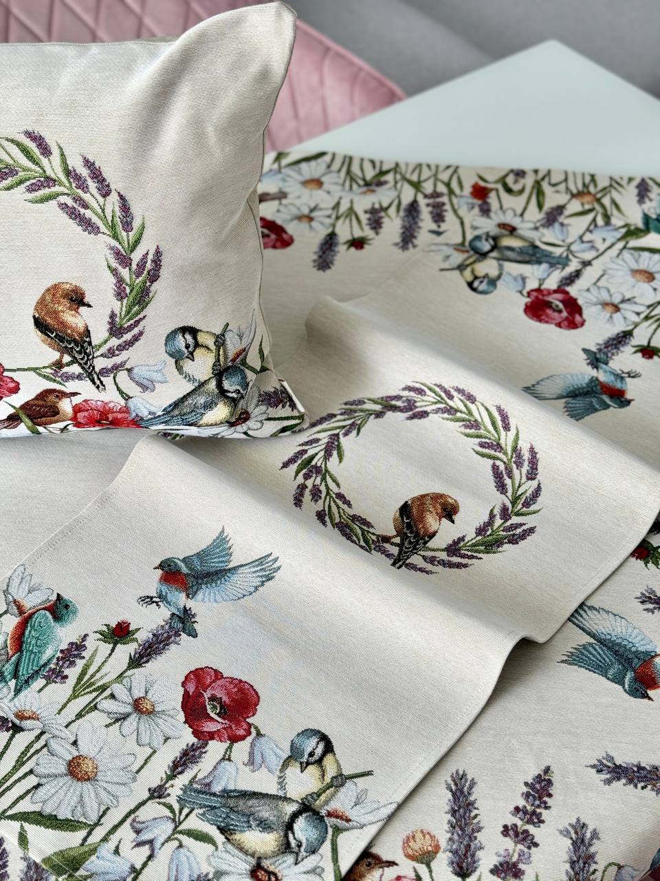 Tapestry table runner «Spring Delight»