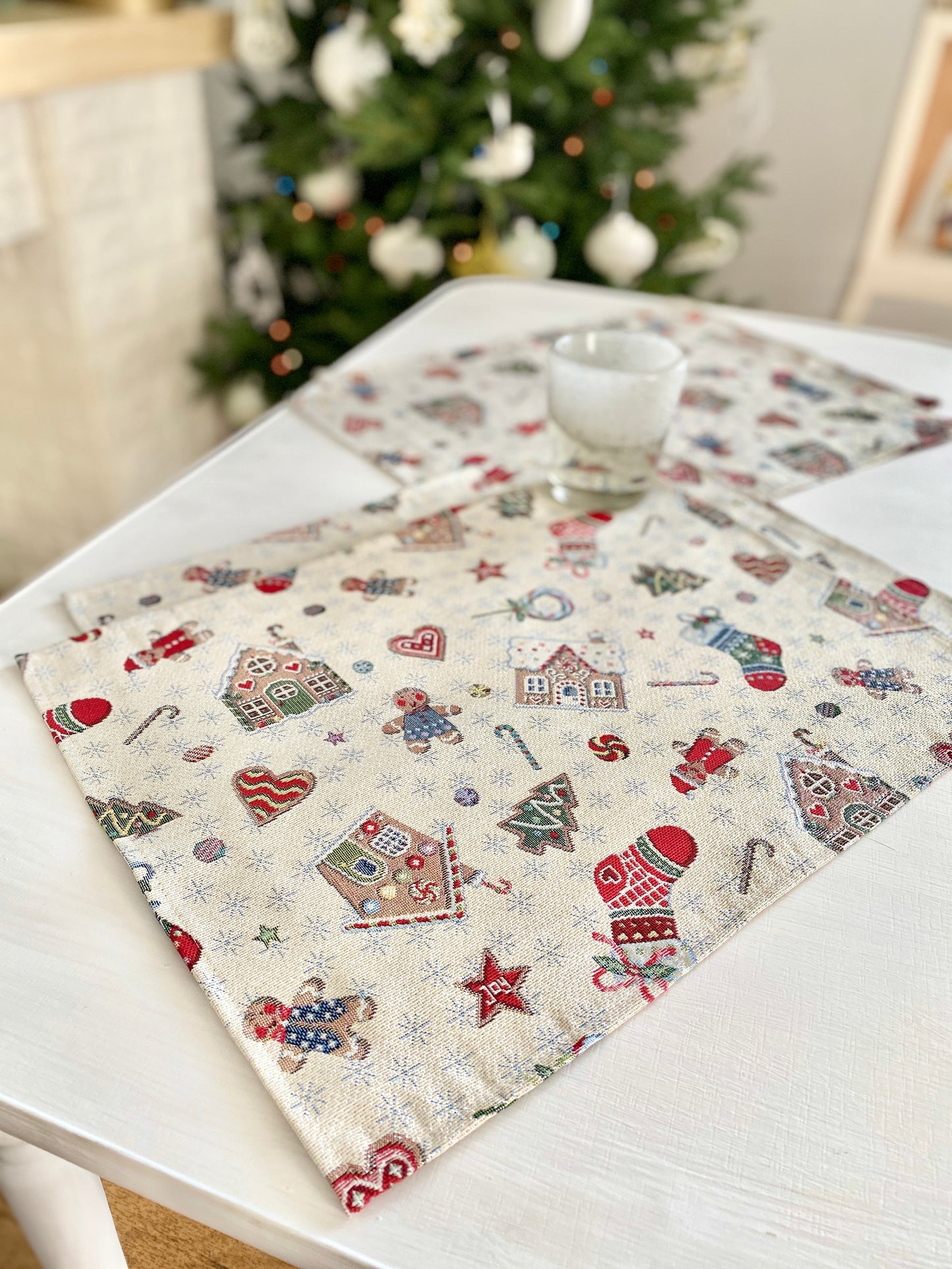 Christmas Tapestry Placemat "Winter's fun" with silver thread