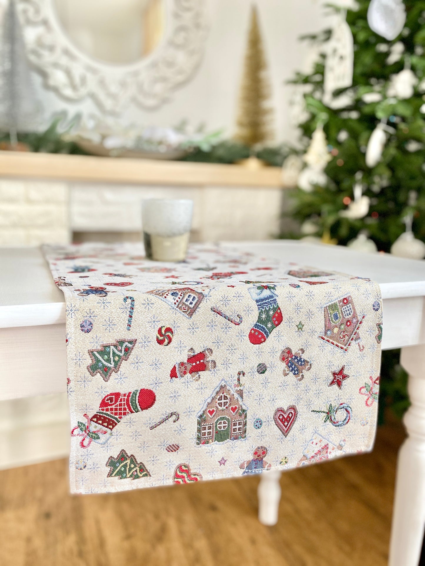 Buy Christmas Tapestry Table Runner "Winter's fun" with silver thread UK Textil4Family