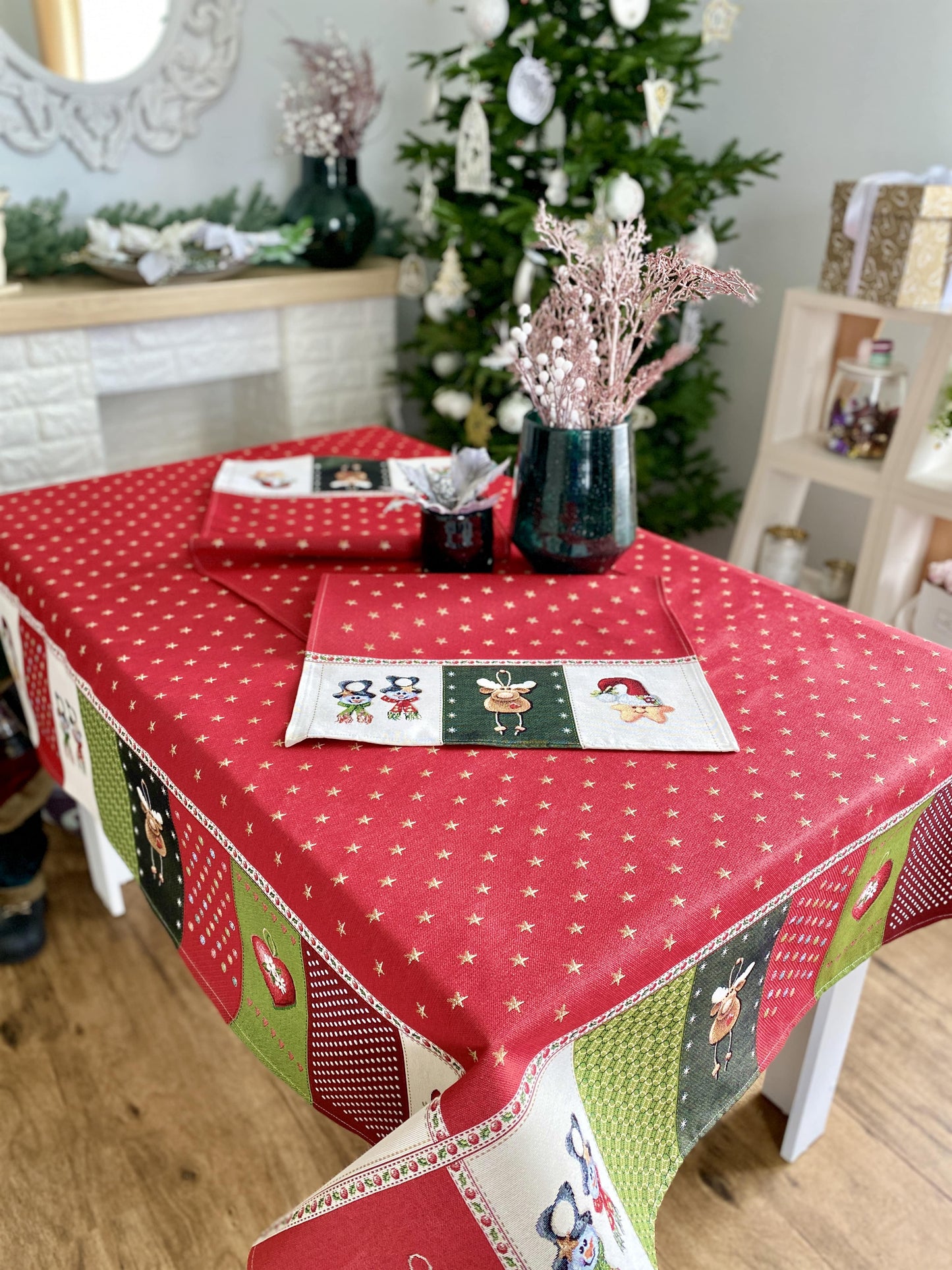 Buy Christmas tapestry Tablecloth "Sweet Christmas" UK Textil4Family