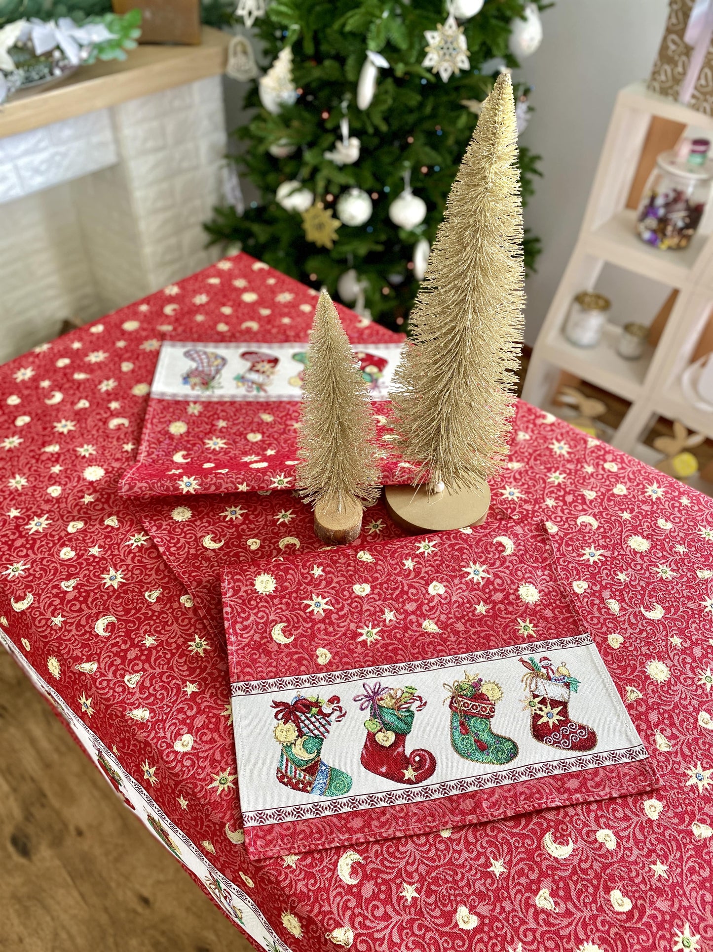 Christmas Tapestry Table Runner "Christmas Stockings"