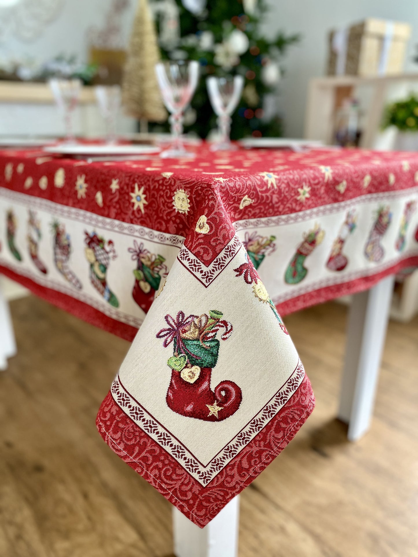 Buy Christmas tapestry Tablecloth "Christmas Stockings" UK Textil4Family