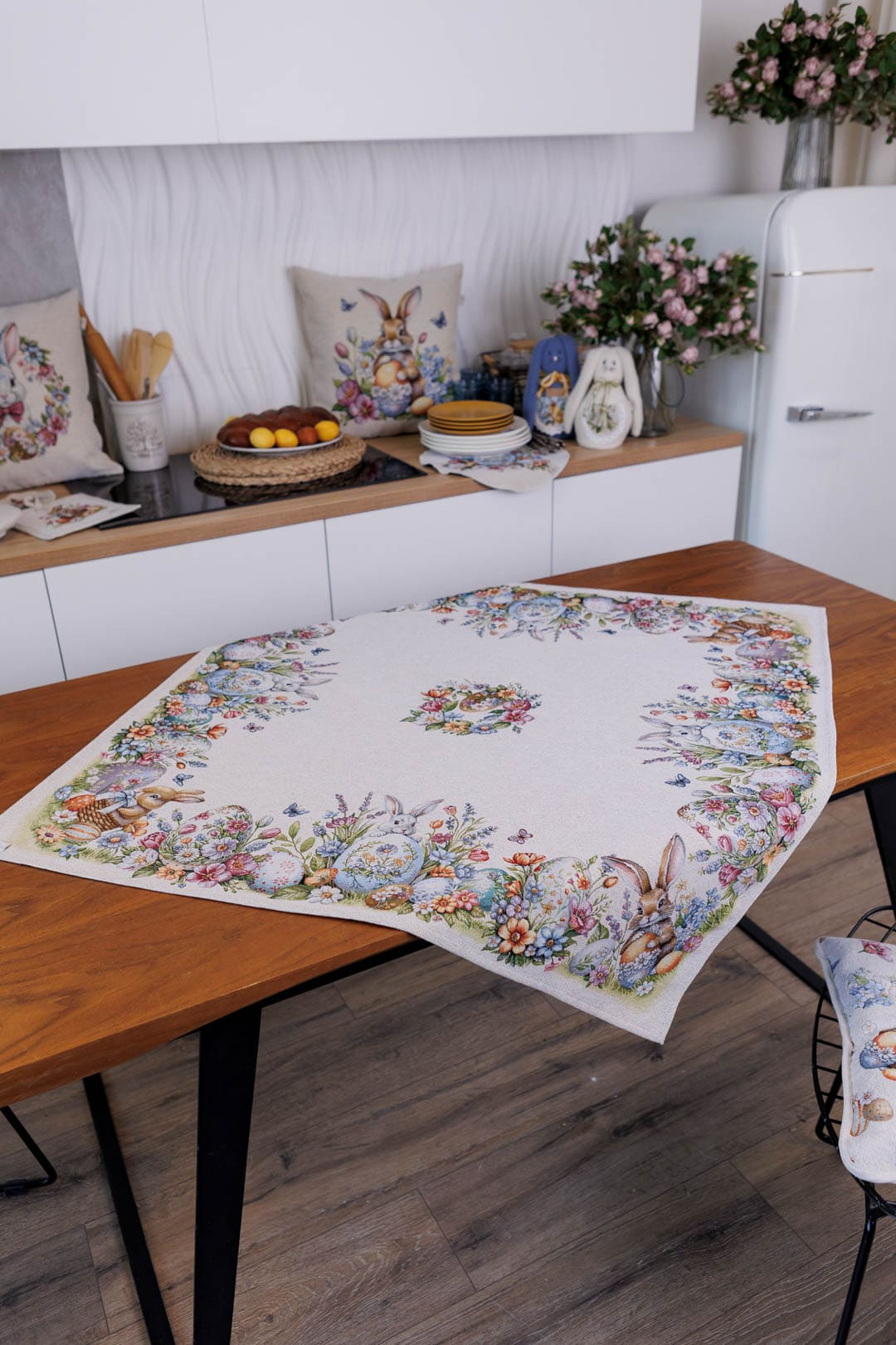 Easter Square tablecloth «Spring Easter Eggs» - Luxury Tapestry - Textile4Family