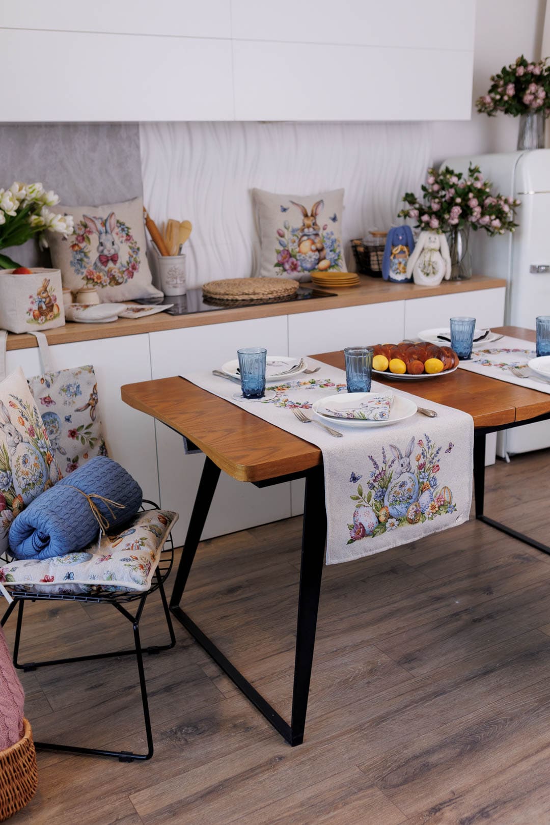 Easter Table Runner «Spring Easter Eggs» - Luxury Tapestry - Textile4Family