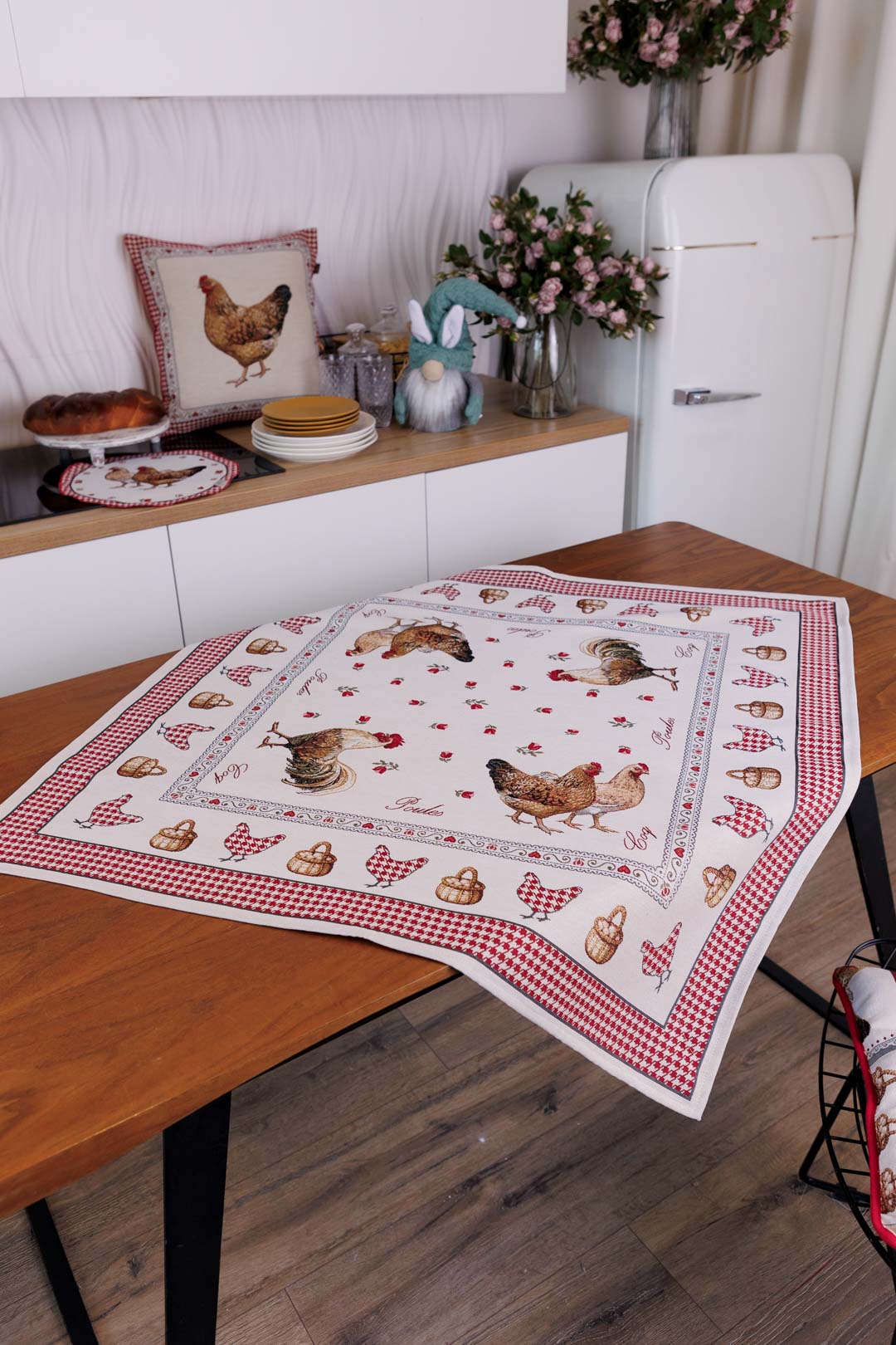 Square tablecloth «Rooster/Chicken» - Premium Gobelin - Textile4Family