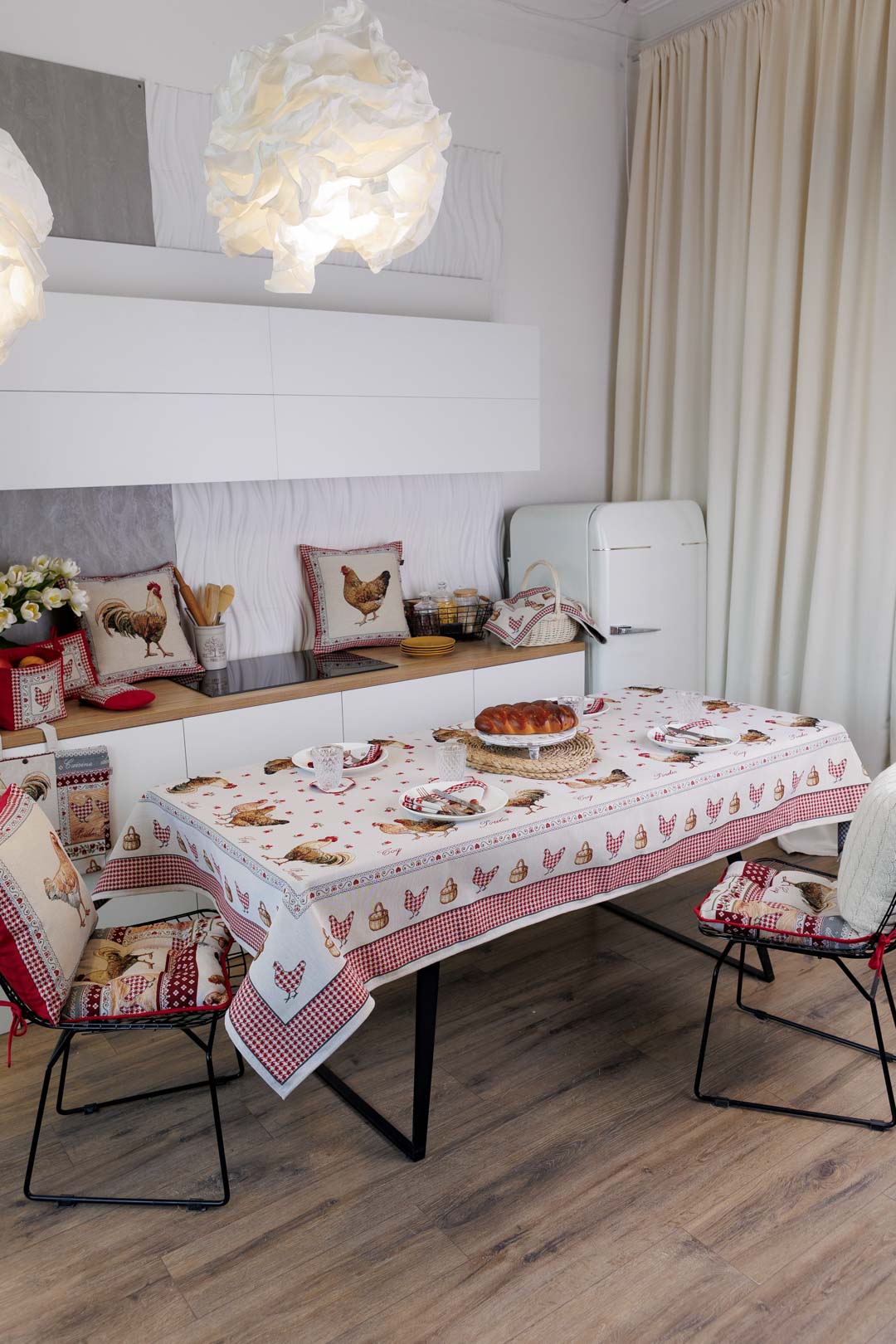 Rectangular tablecloth «Rooster/Chicken» - Premium Gobelin - Textile4Family