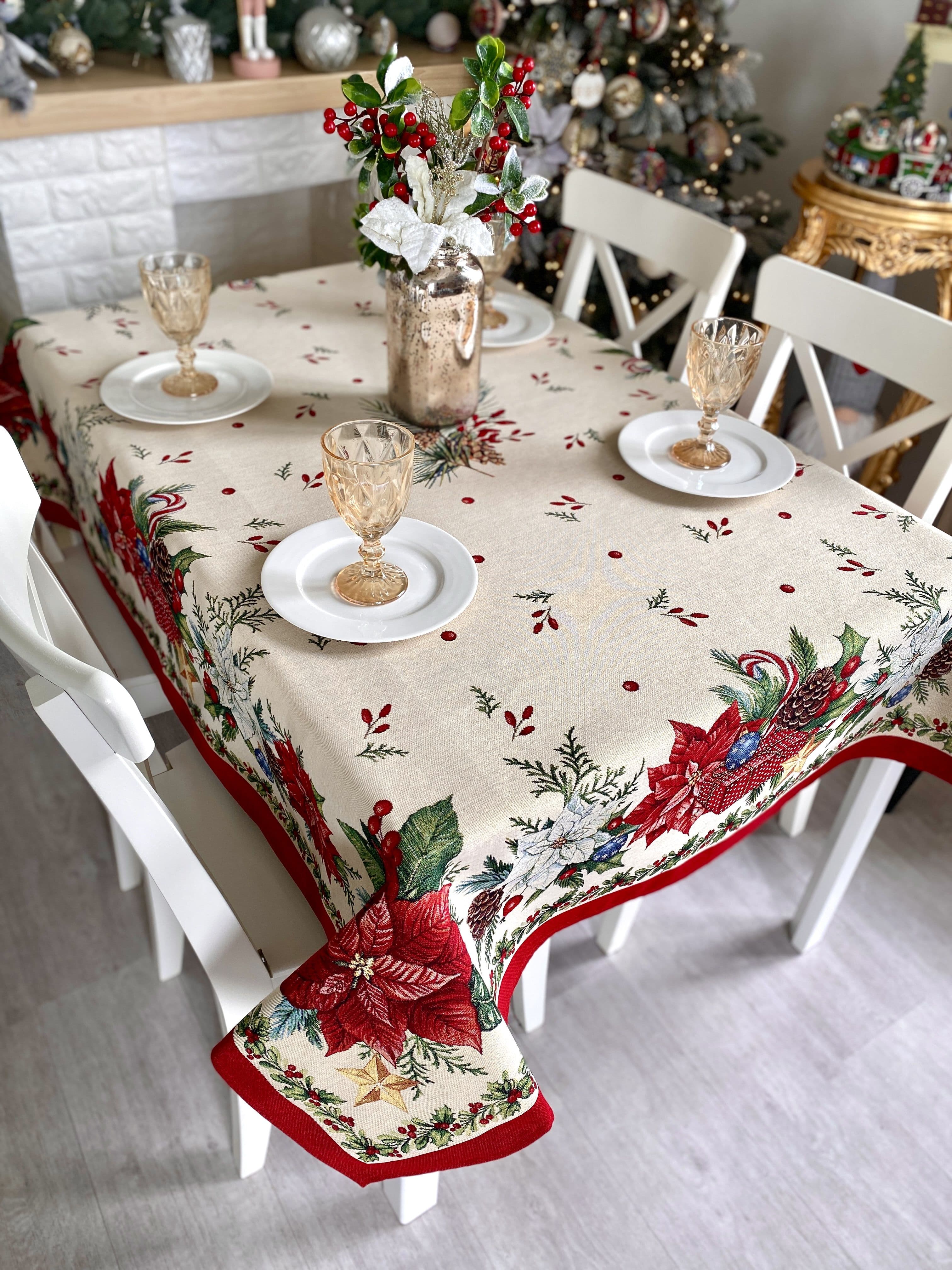 Christmas Tablecloth «Red Poinsettia» with Golden Lurex - Luxury Tapestry - Textile4Family