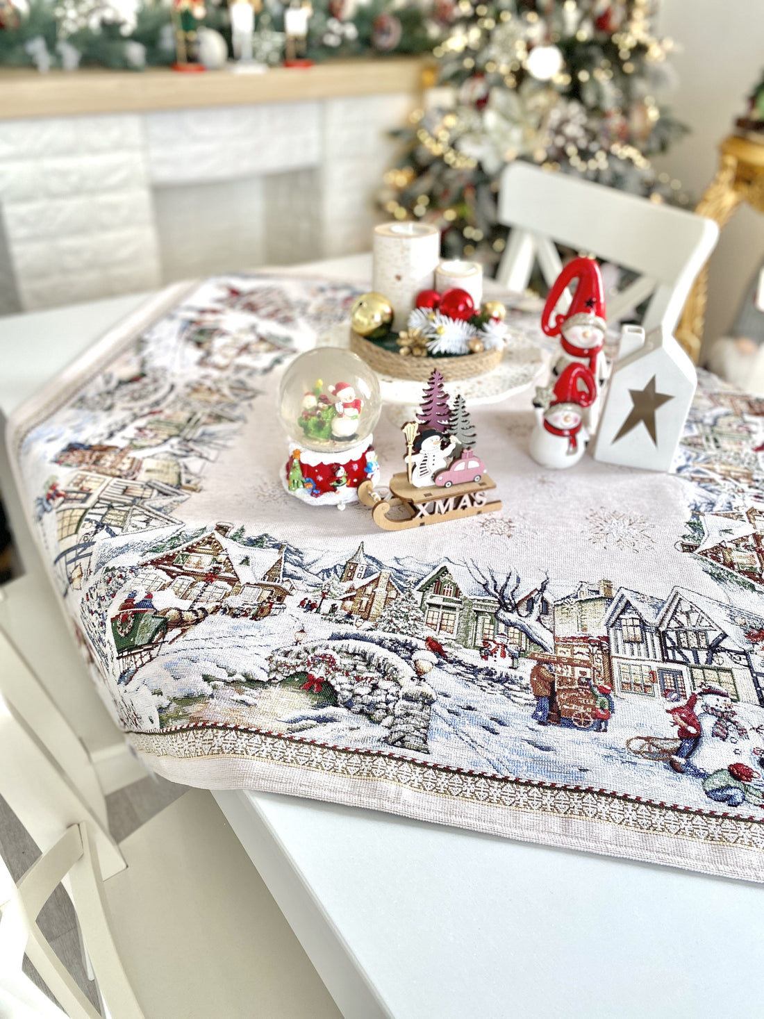 Christmas tapestry tablecloth «Festive mood» With microfibre &amp; silver lurex Limaso Textile