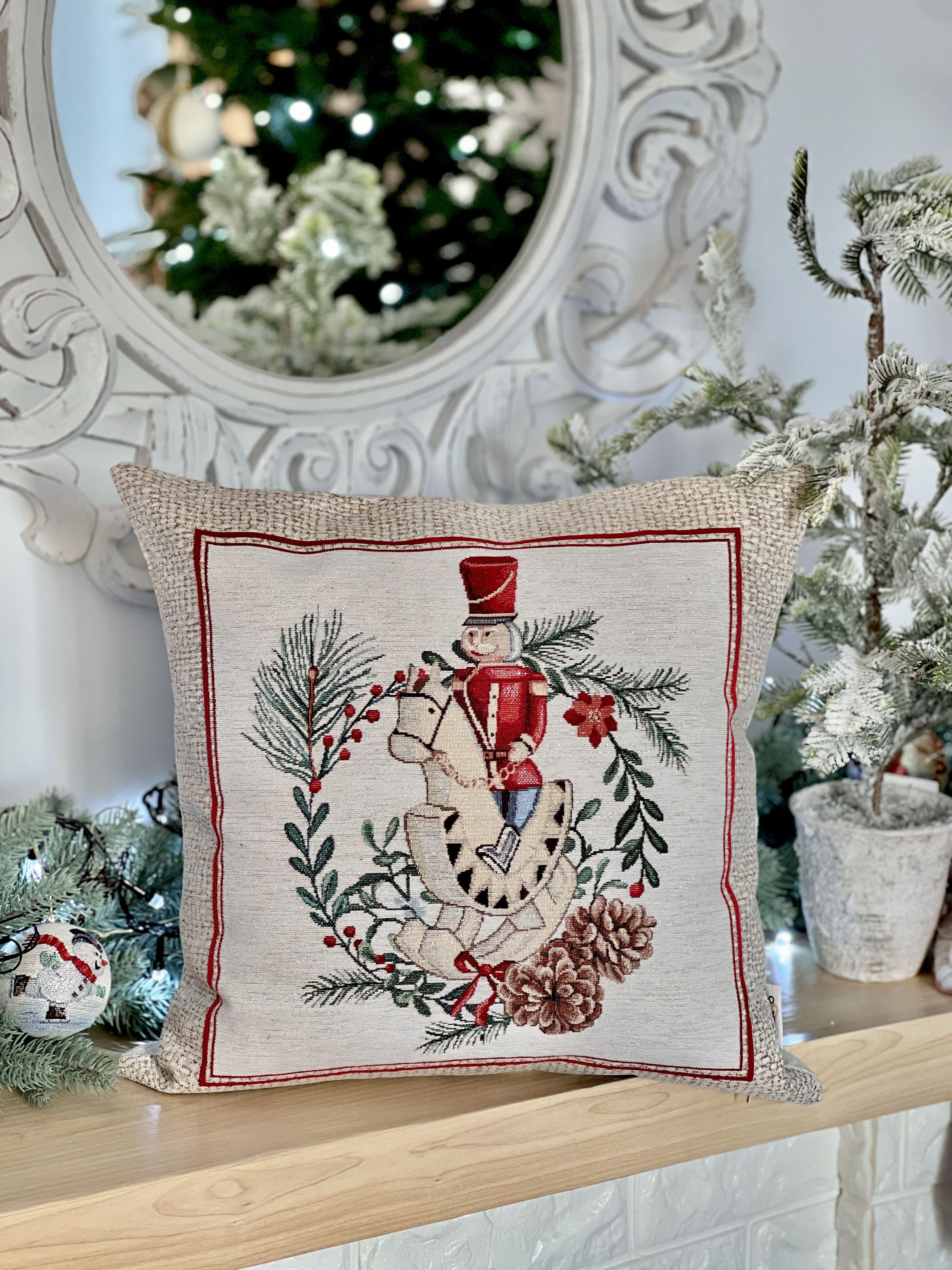 Christmas tapestry cushion cover «Nutcracker» With microfibre &amp; silver lurex