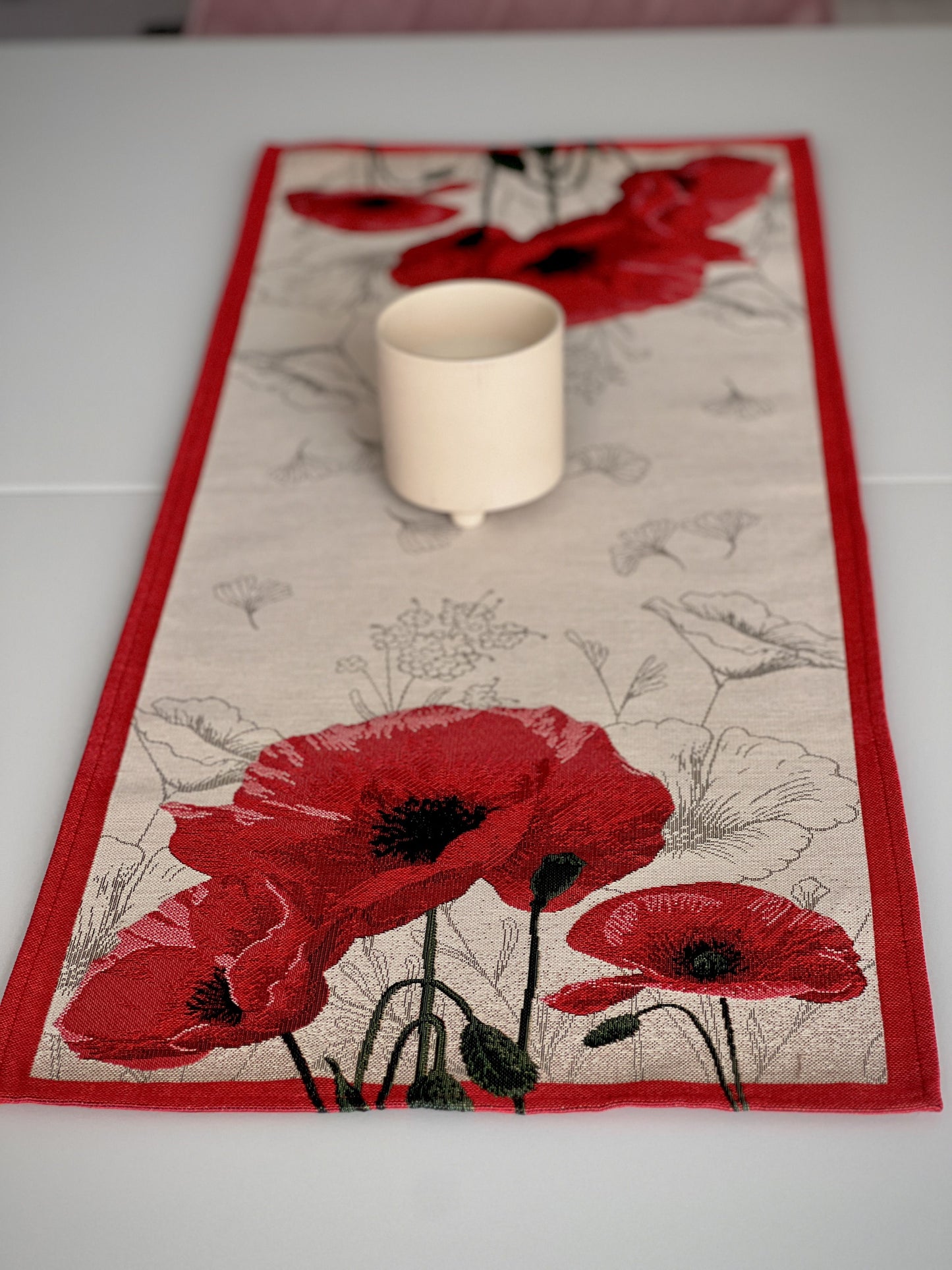 Tapestry table runner «Poppies»