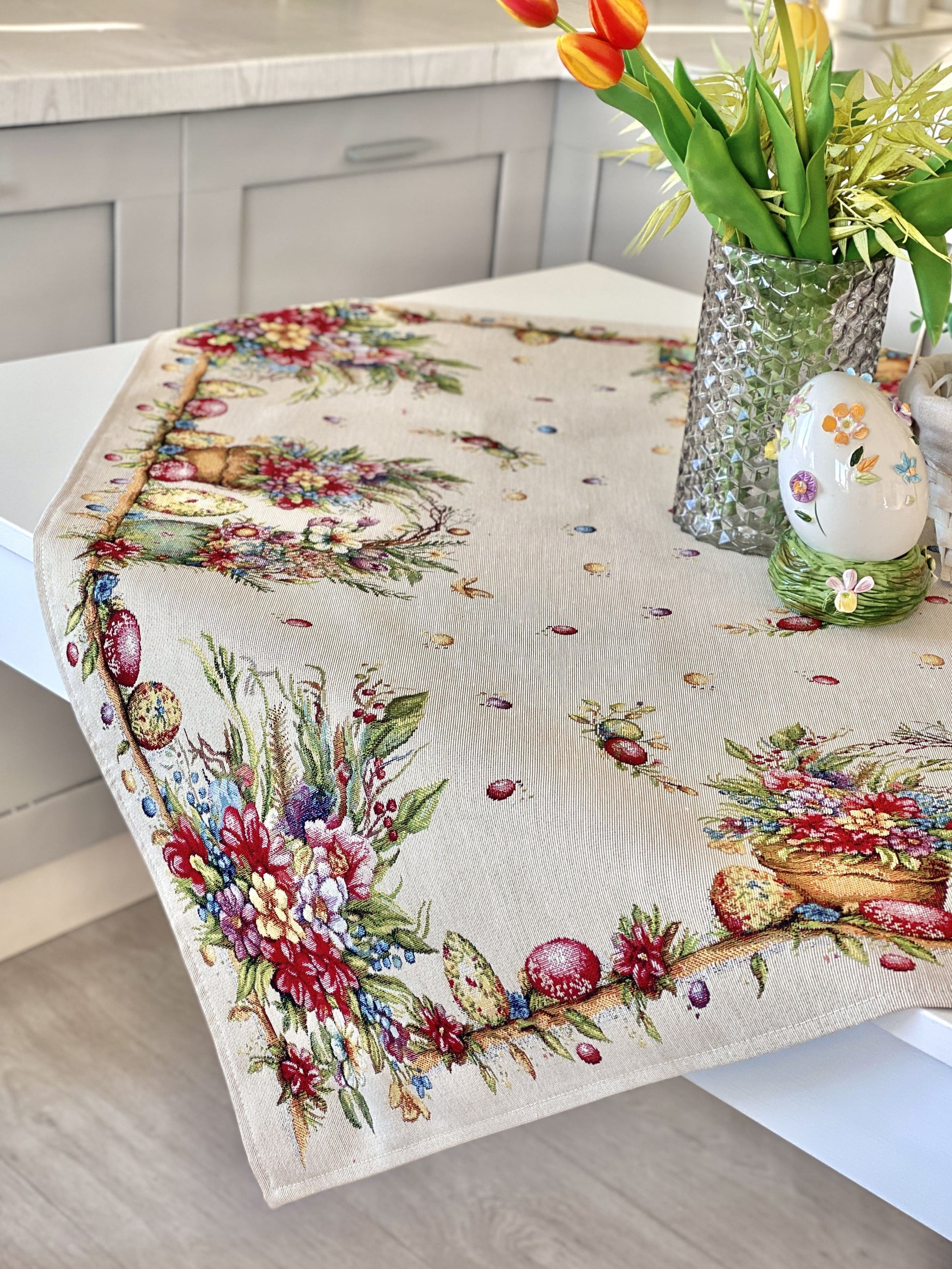 Easter Square tablecloth «Damira» - Premium Tapestry with golden lurex - Textile4Family