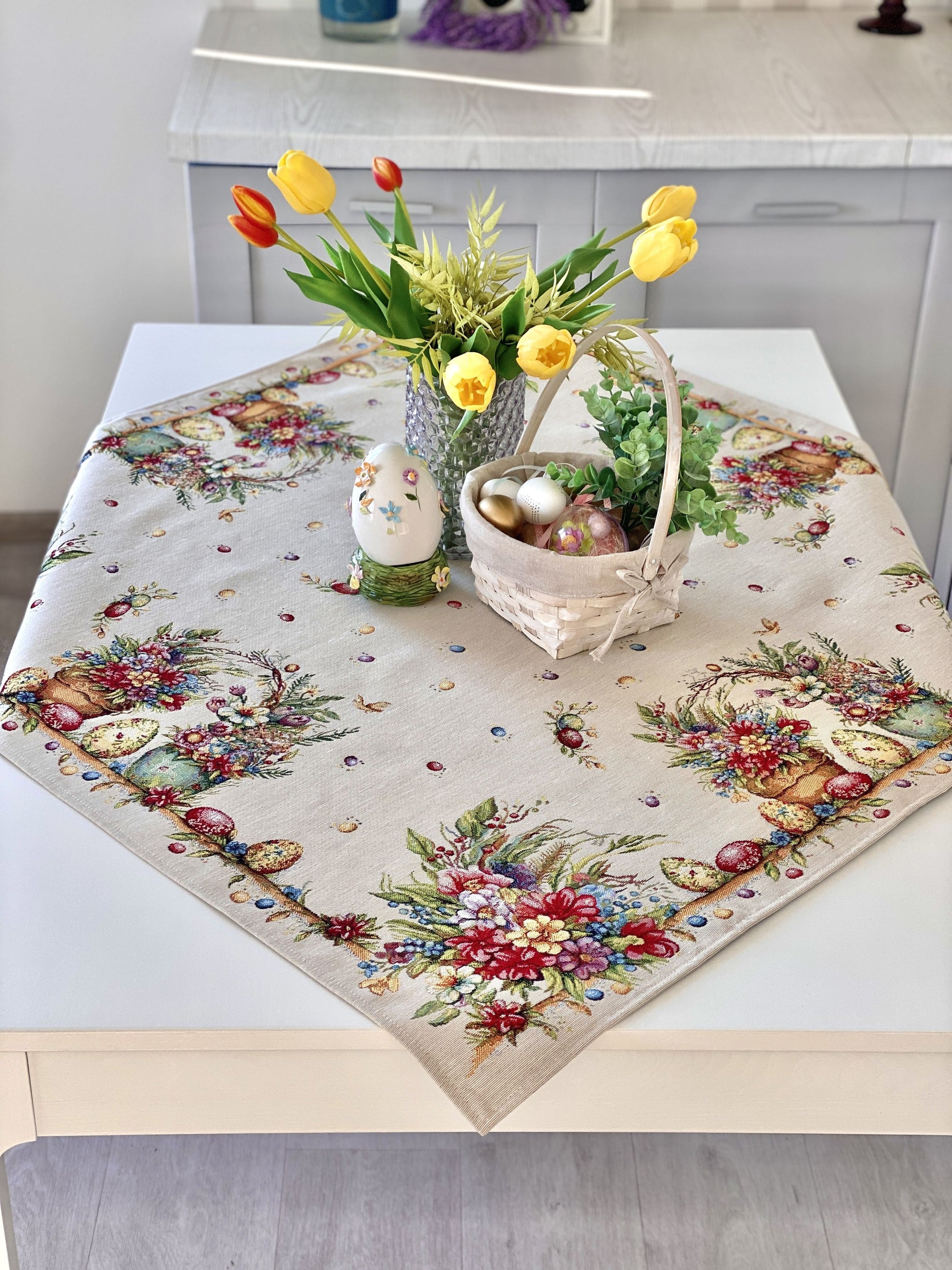 Easter Square tablecloth «Damira» - Premium Tapestry with golden lurex - Textile4Family