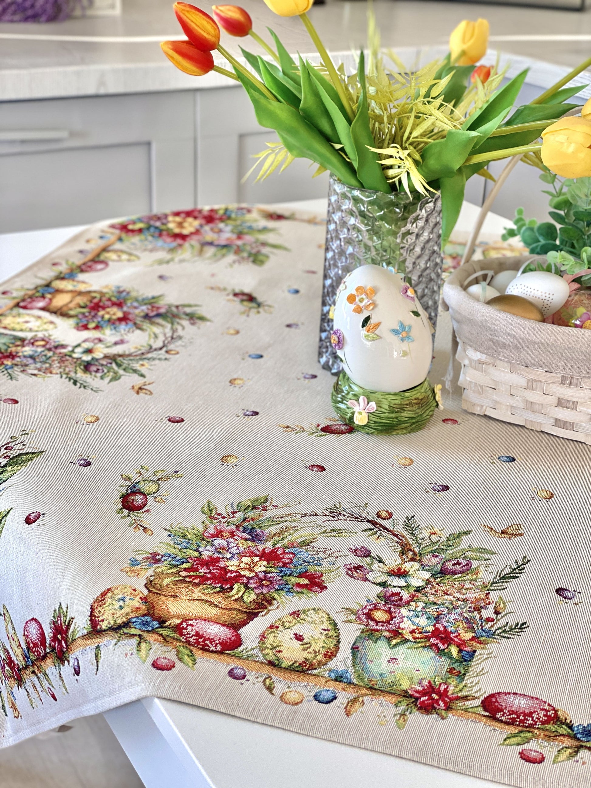 Easter Square tablecloth «Damira» - Premium Tapestry with golden lurex - Textile4Family