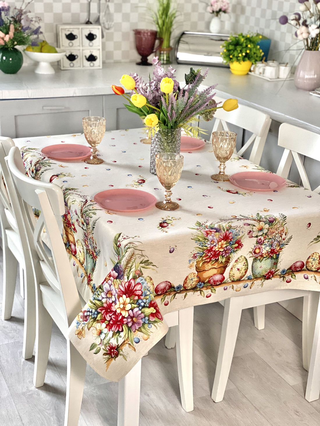 Easter tablecloth «Damira» - Premium Tapestry with golden lurex - Textile4Family