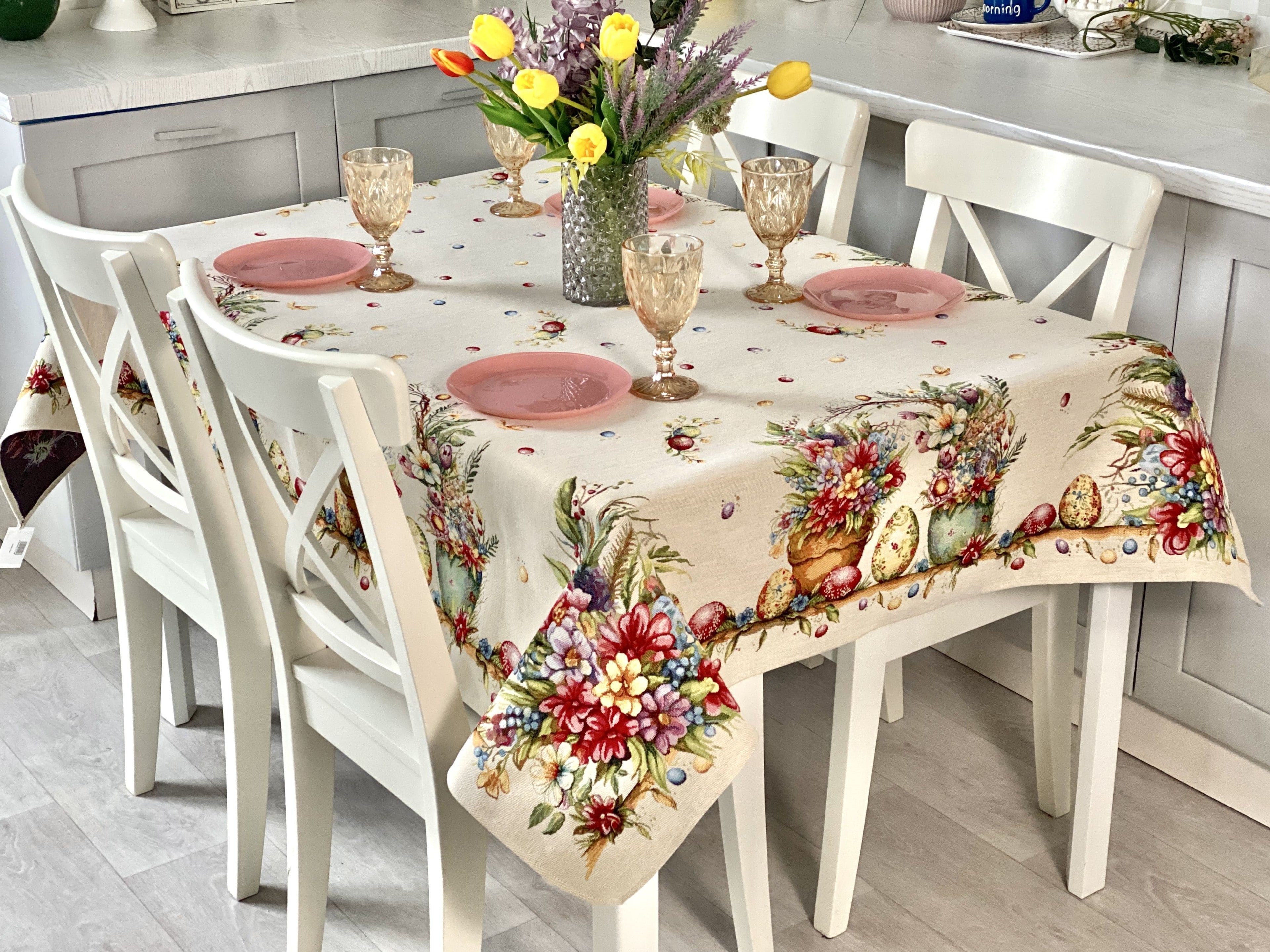 Easter tablecloth «Damira» - Premium Tapestry with golden lurex - Textile4Family