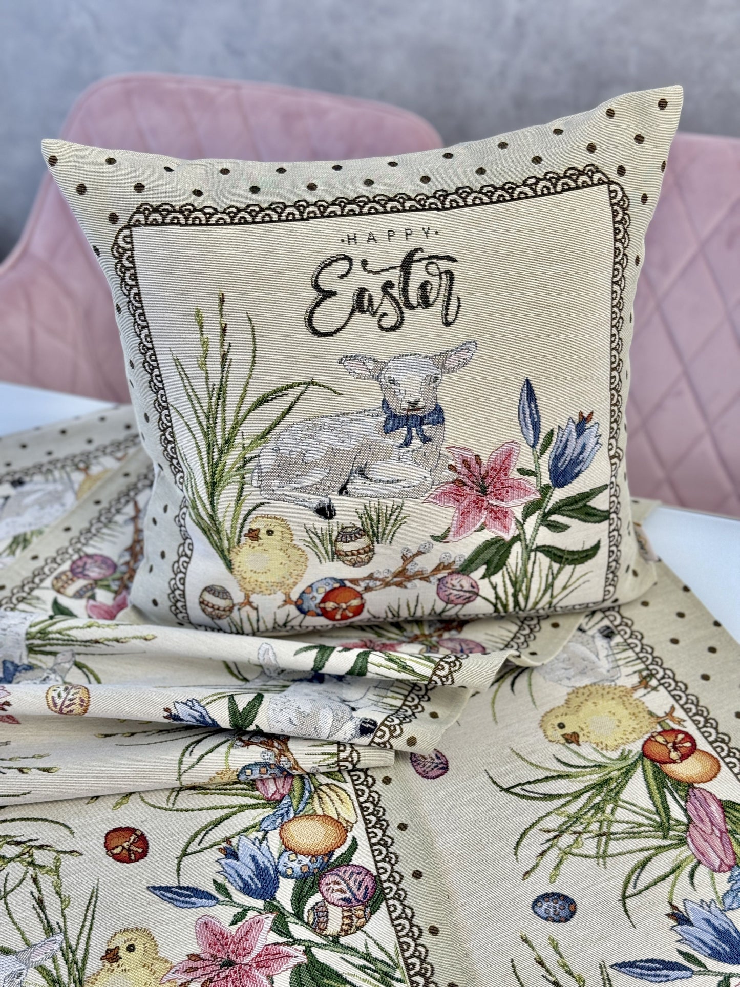 Easter tapestry cushion cover «Easter chick»