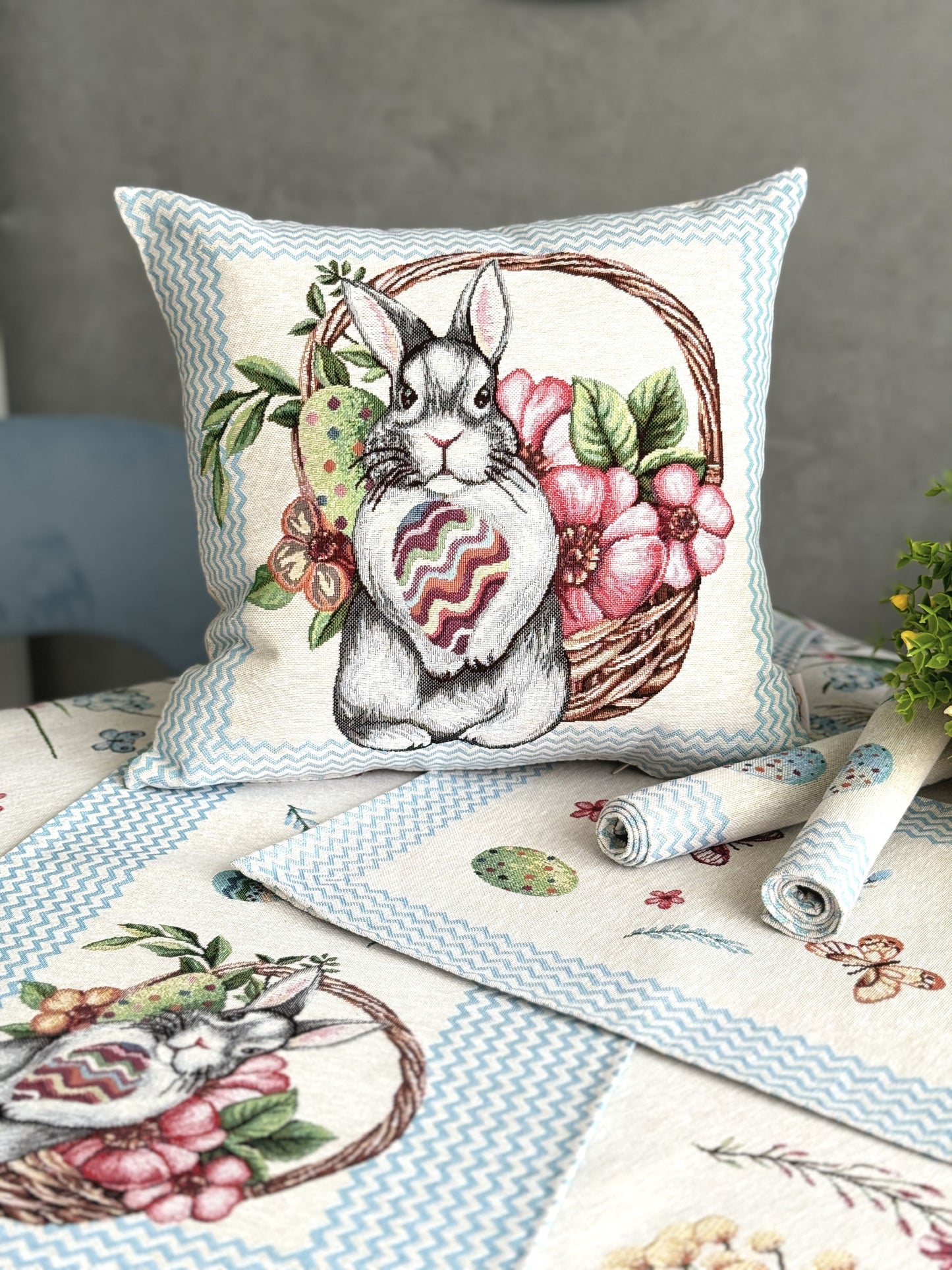 Easter tapestry cushion cover «Easter Fly»