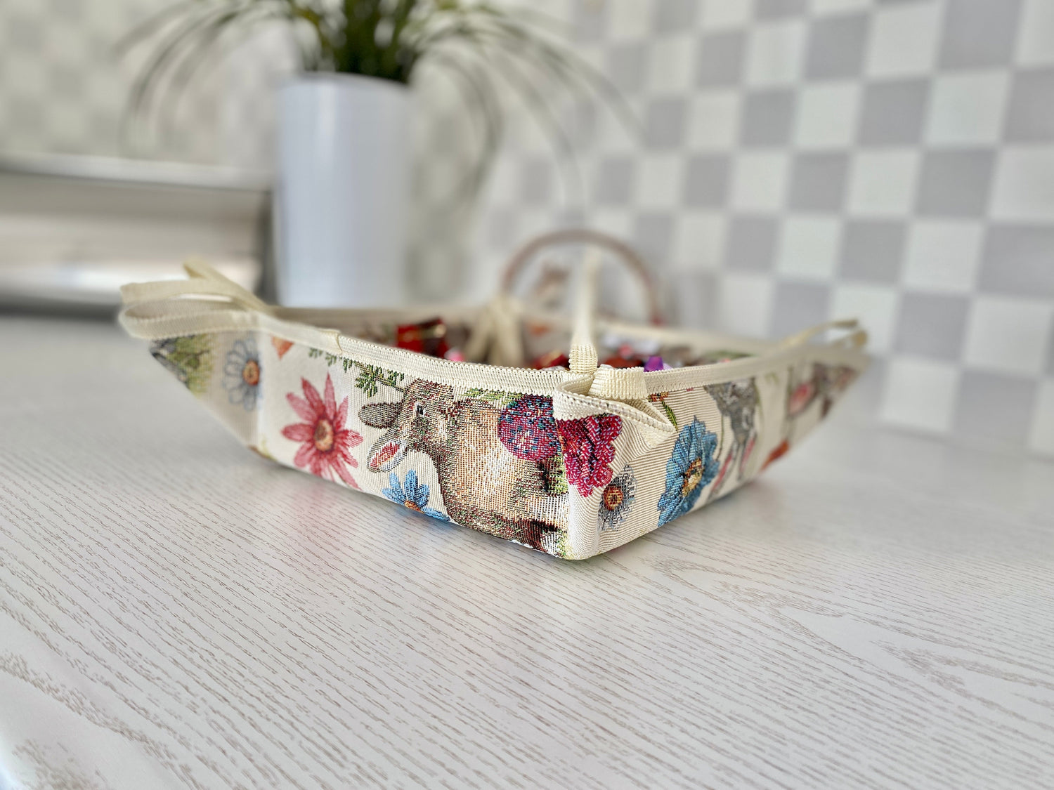 Easter tapestry Bread Basket «Easter glade» Limaso Textile