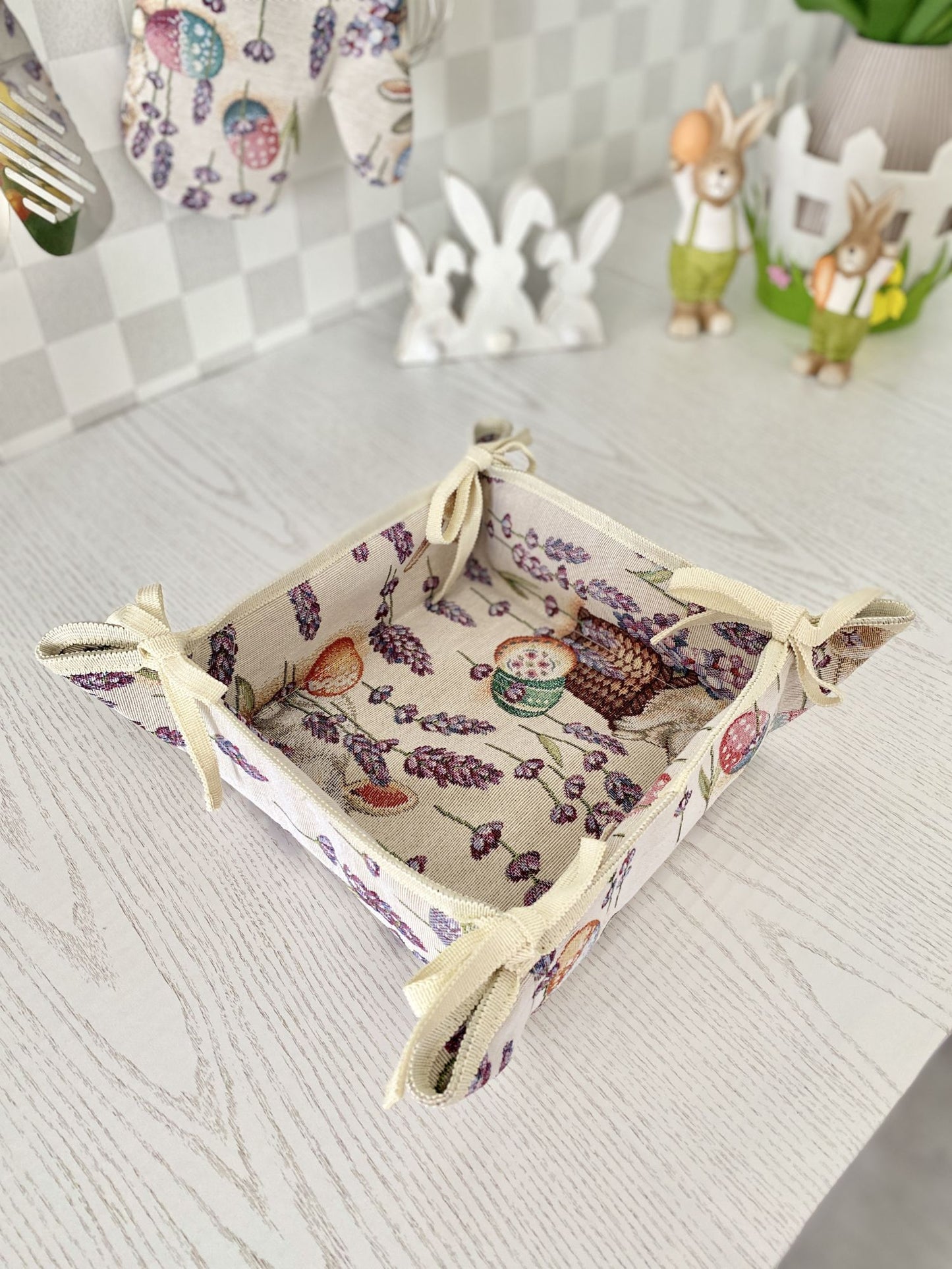 Easter tapestry Bread Basket «Rabbit in lavender»