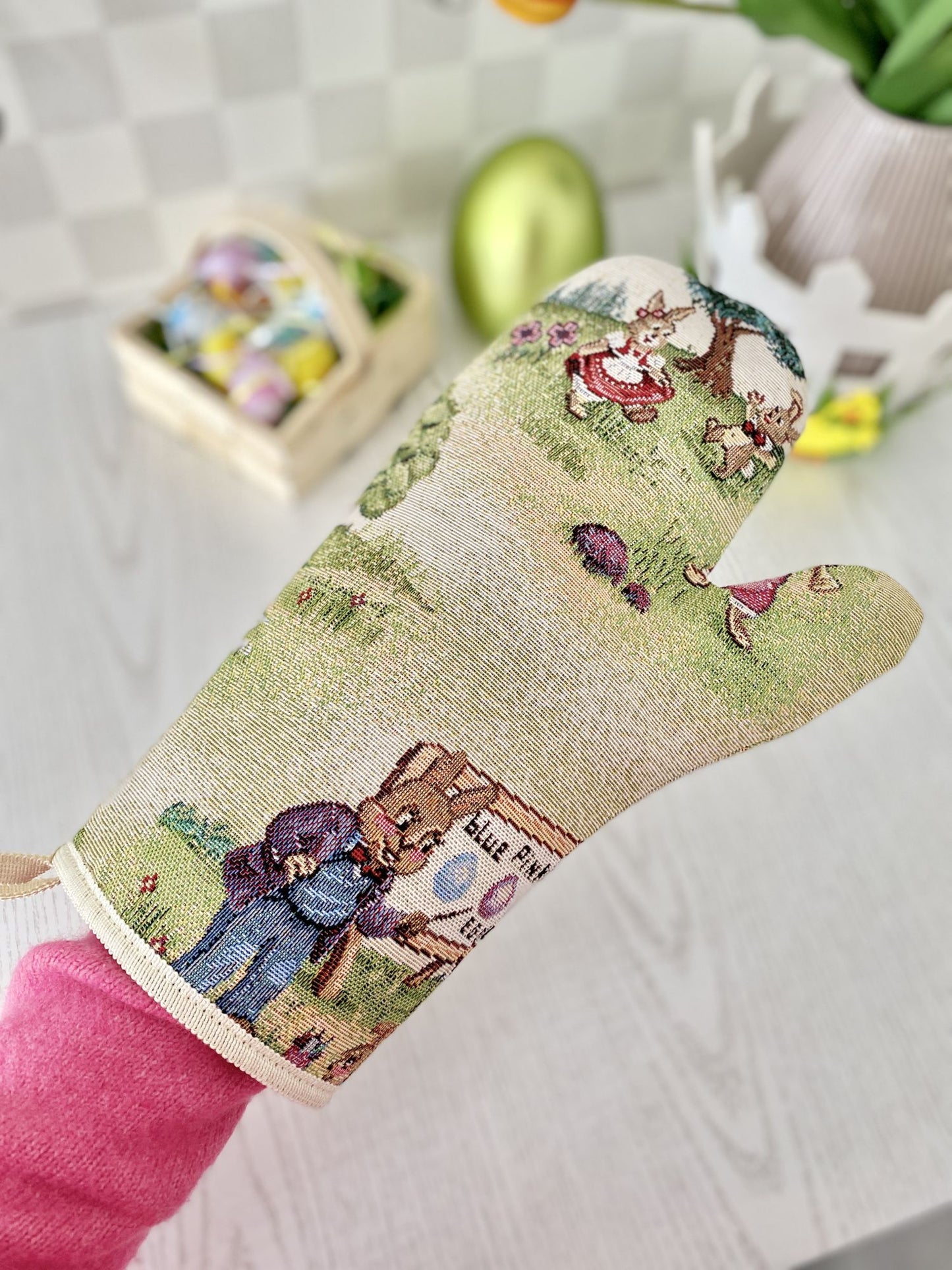 Tapestry oven mitten «Easter fun»