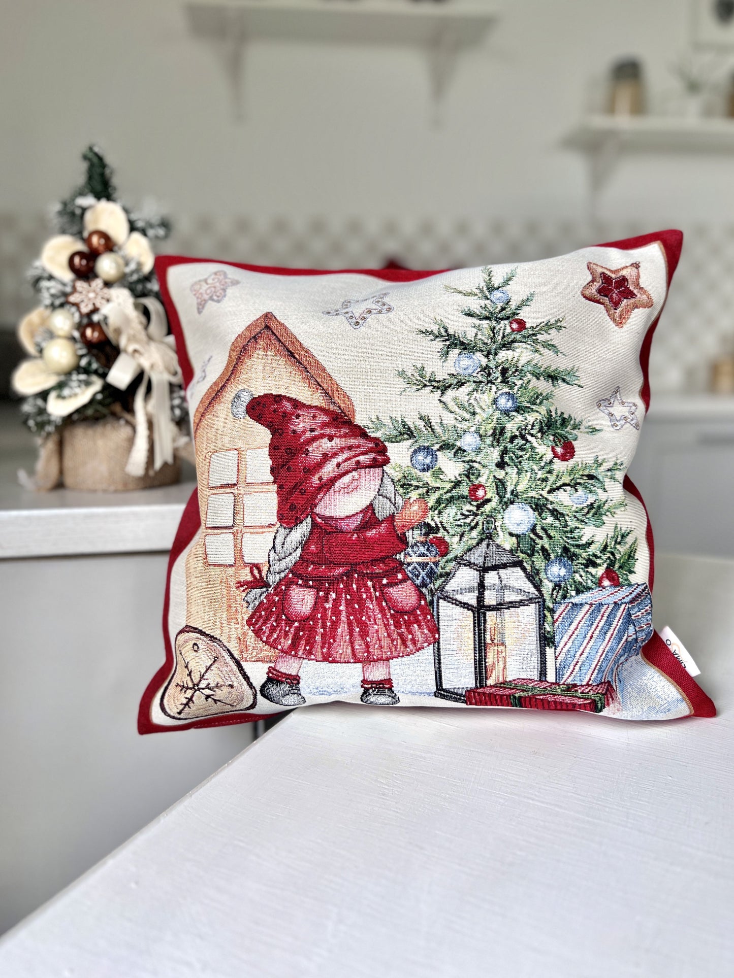 Christmas tapestry cushion cover «Federica-2» with silver thread