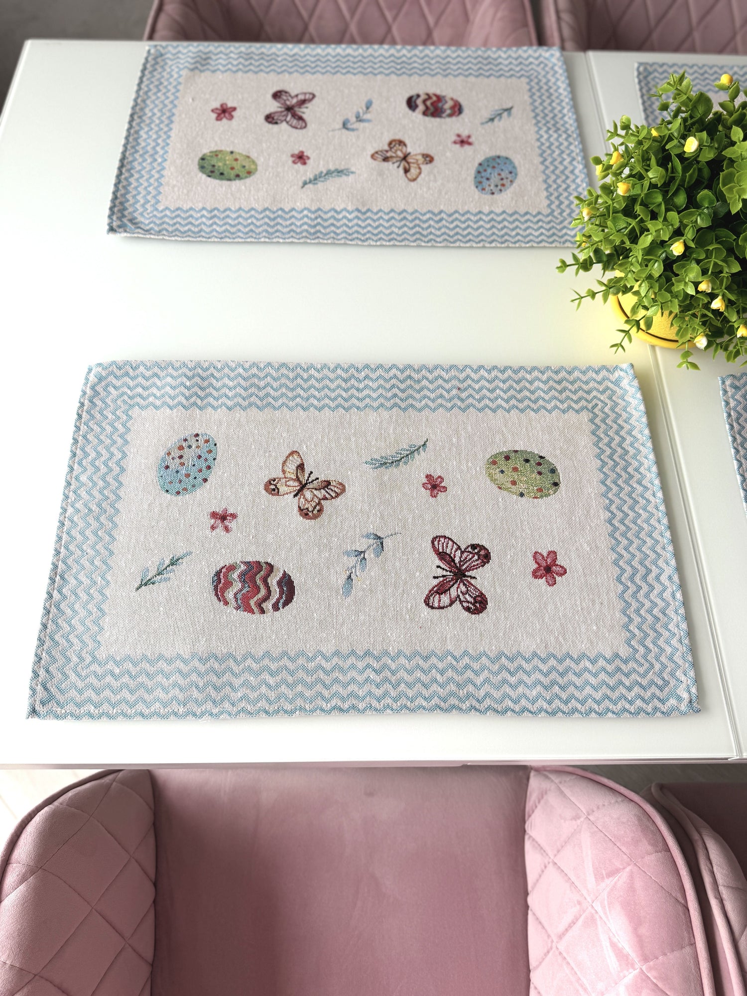 Easter tapestry Placemats set «Easter Fly» Limaso Textile