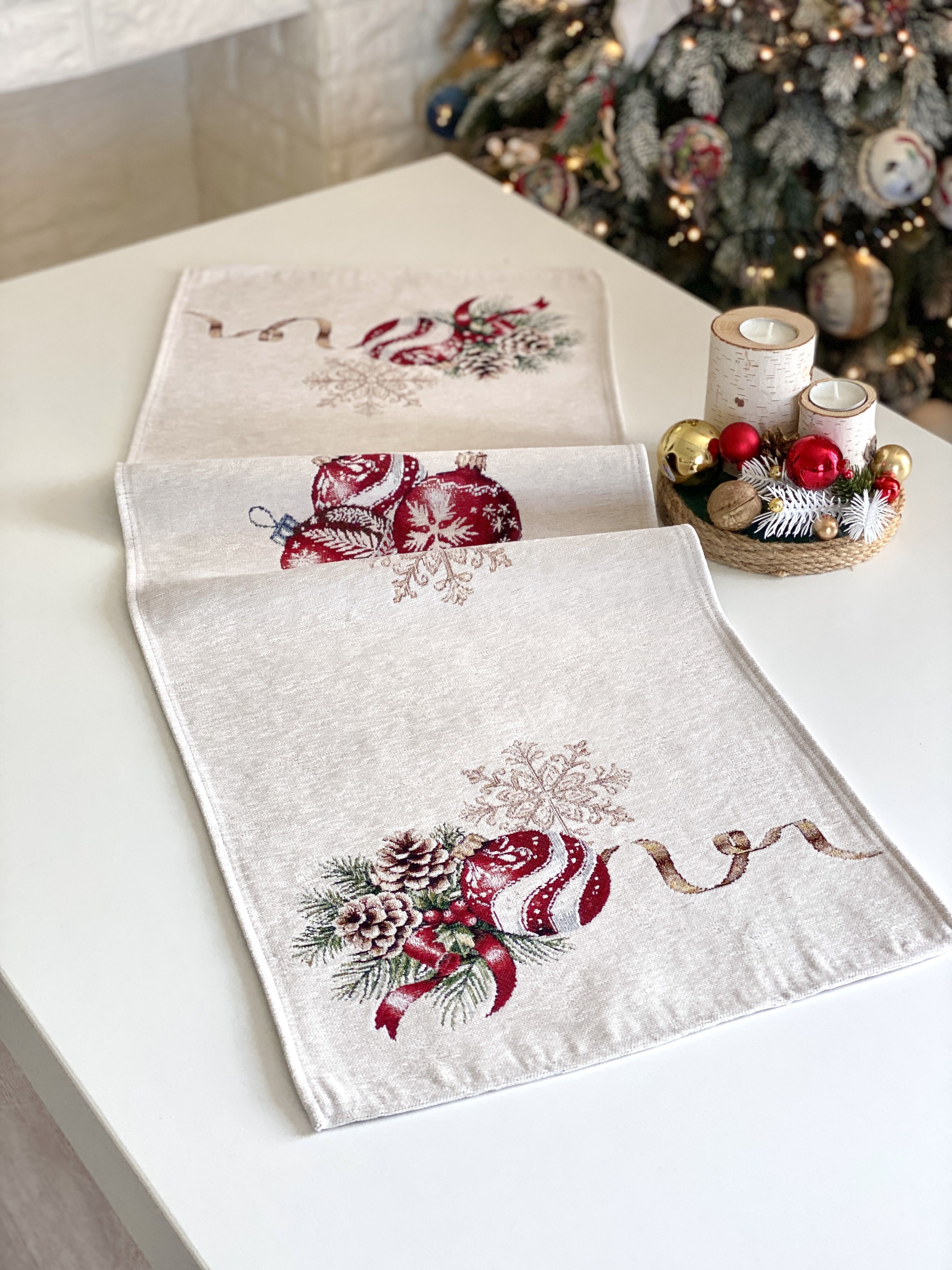 Christmas Table Runner  «Golden Noel Collection» with Microfibre &amp; Golden lurex - Premium Gobelin - Textile4Family