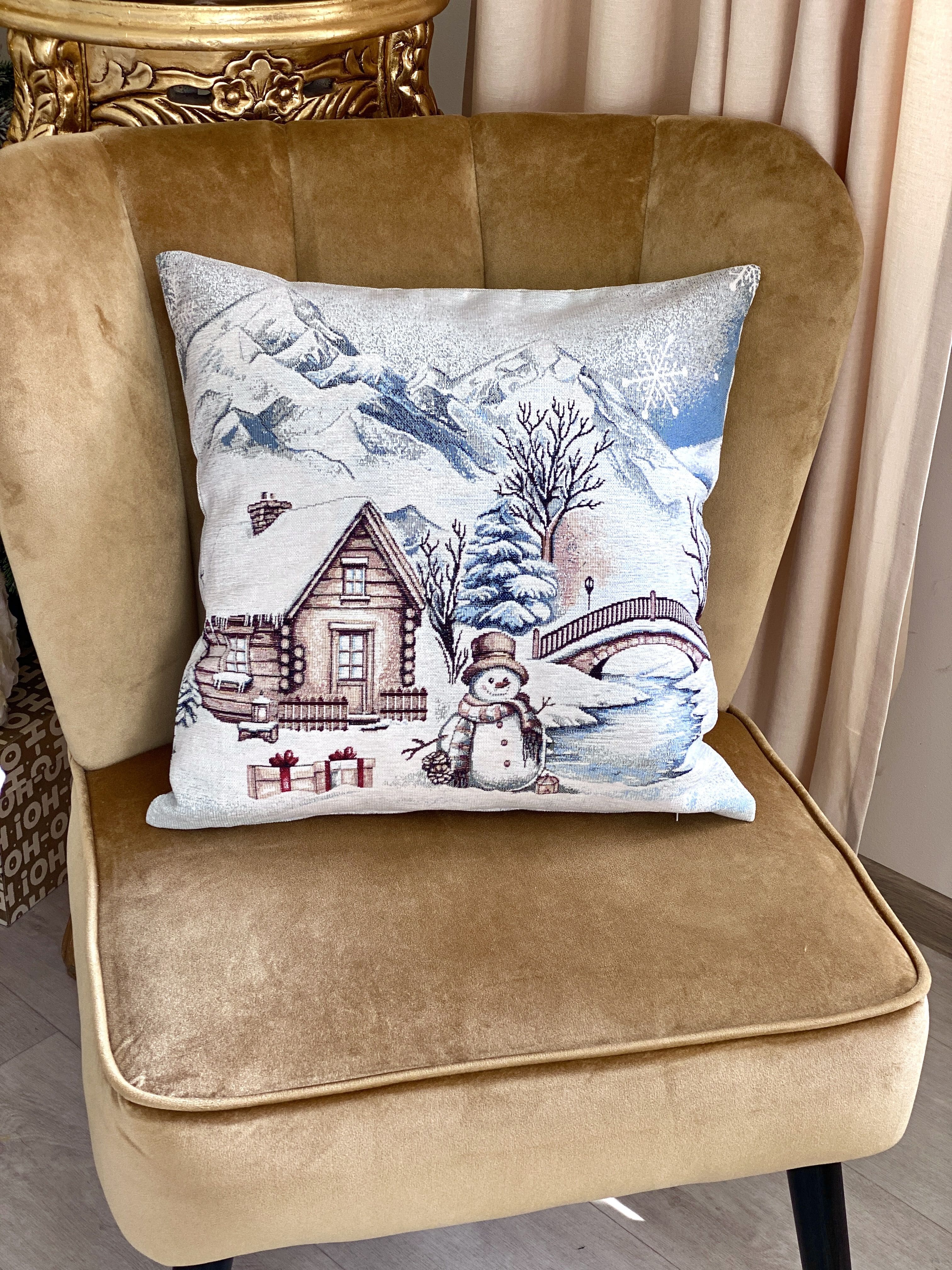 Christmas Pillow cover  «Snowy Cabin Charm» with Microfibre - Premium Gobelin - Textile4Family