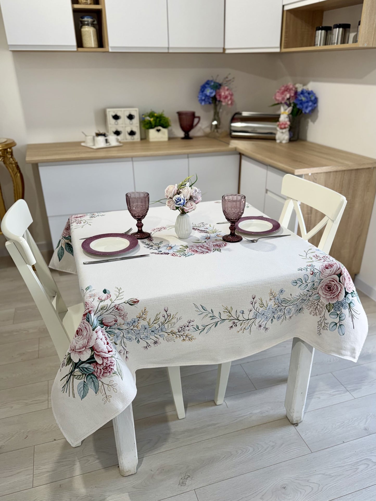 Rectangular tablecloth «Rose» - Premium Tapestry with Microfibre - Textile4Family