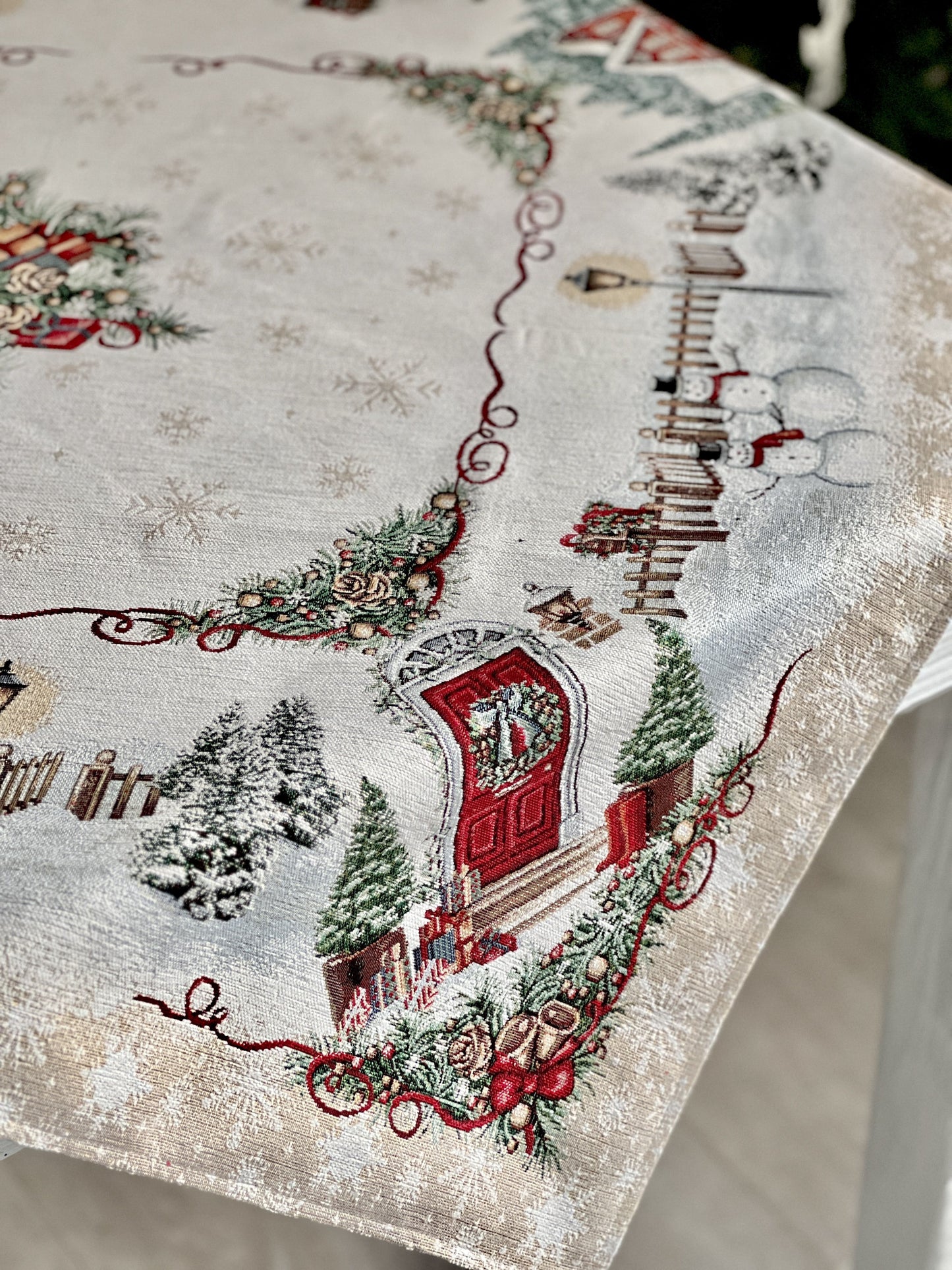 Christmas tapestry tablecloth «HOME» With microfibre & silver lurex