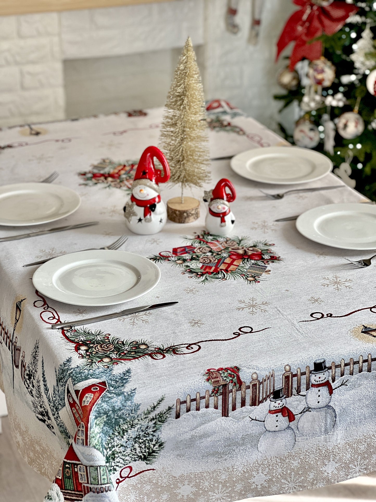 Christmas tapestry tablecloth «HOME» With microfibre & silver lurex