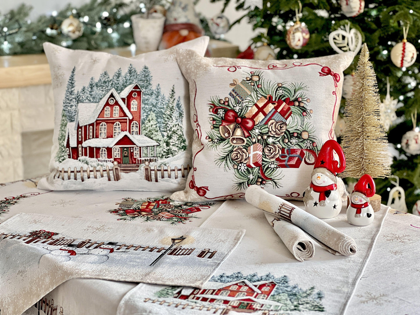 Christmas tapestry cushion cover «HOME» With microfibre & silver lurex