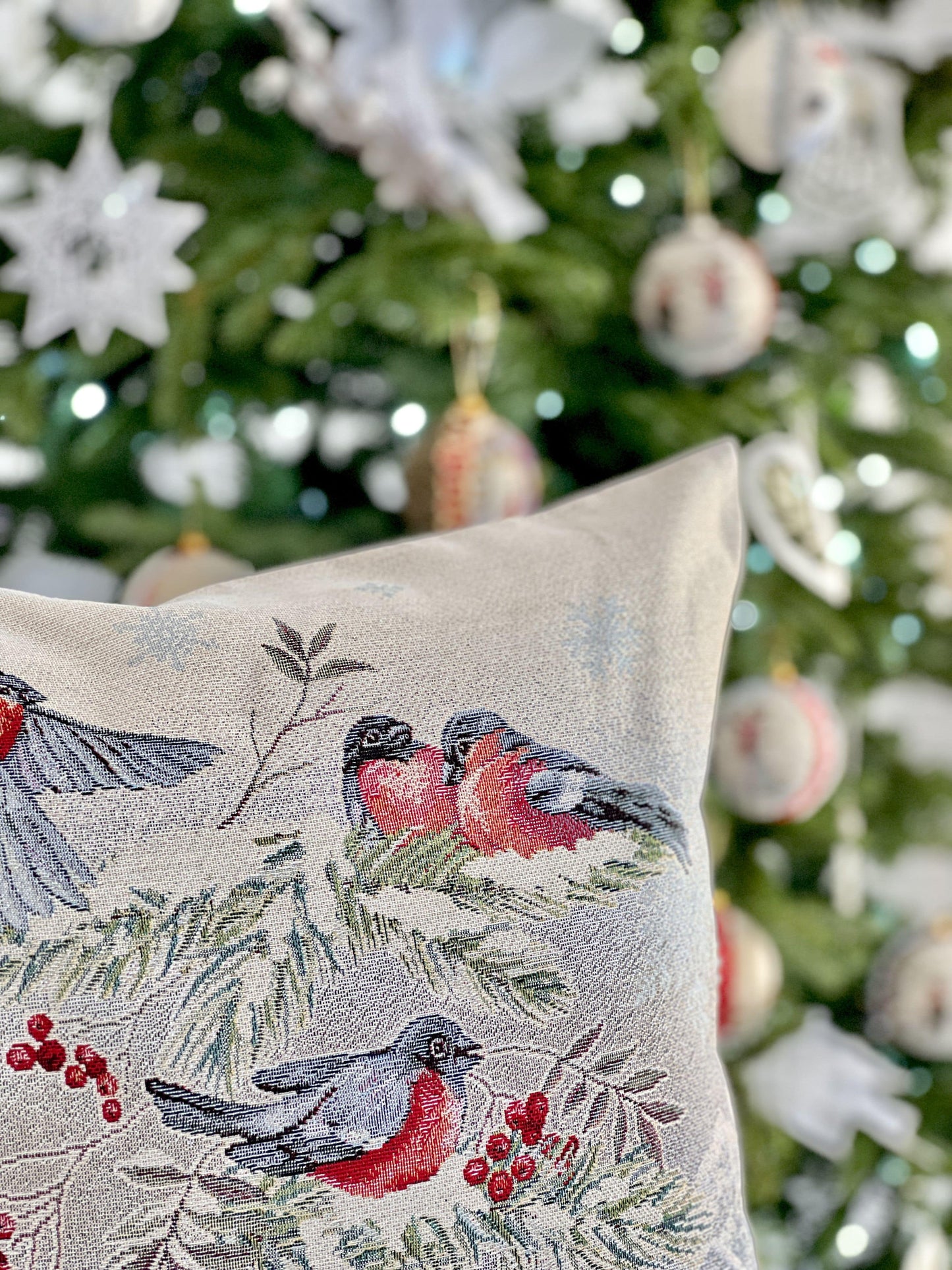 Christmas tapestry cushion cover «Christmas News-2» with silver thread