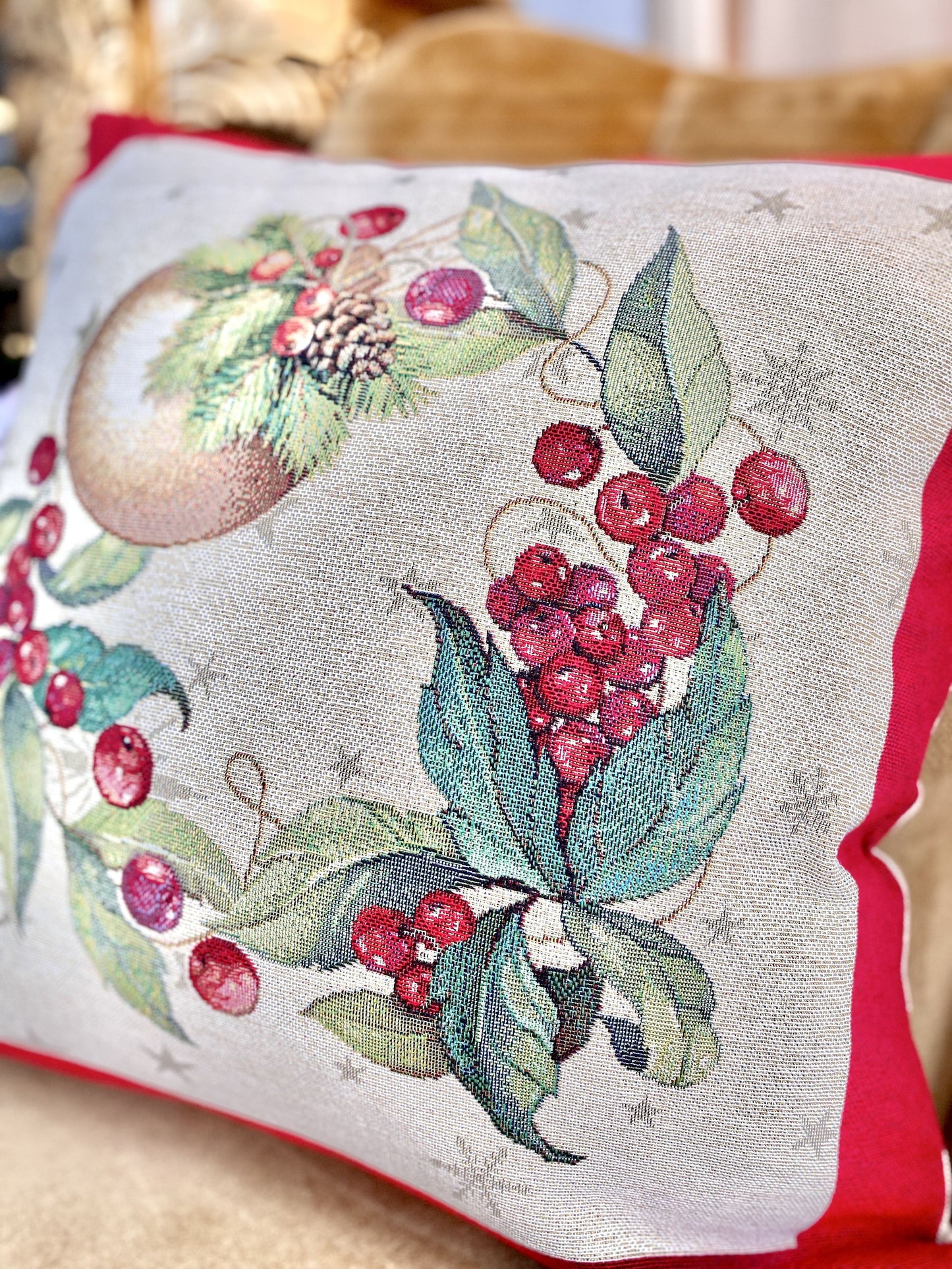 Christmas tapestry cushion cover «Christmas garland» with golden thread