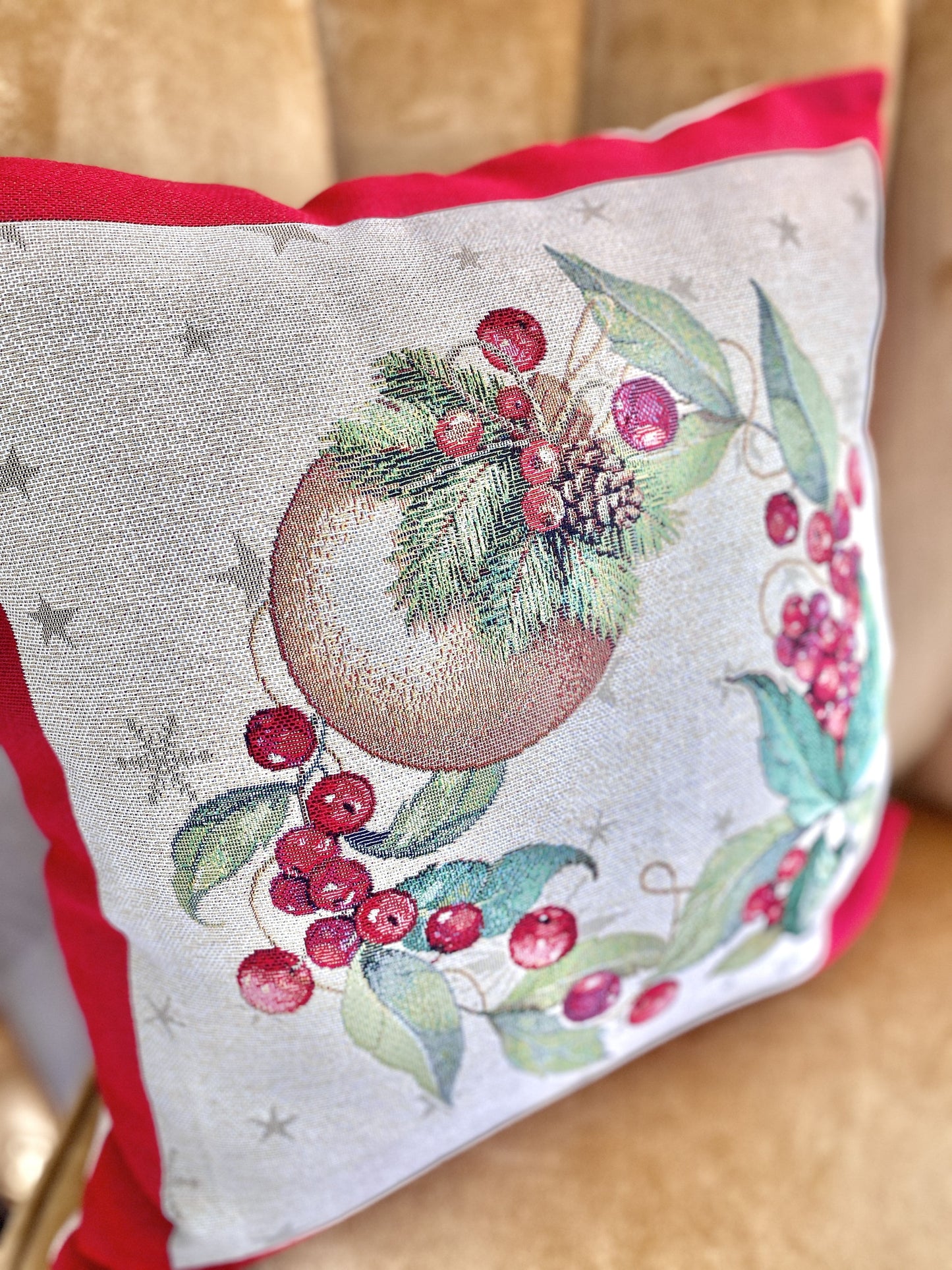 Christmas tapestry cushion cover «Christmas garland» with golden thread