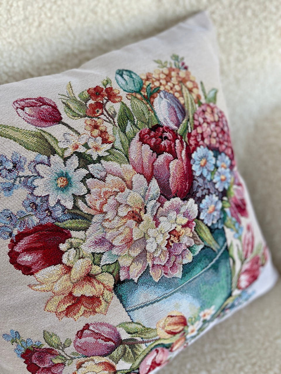 Cushion cover «Tulip Bouquet» - Premium Tapestry - Textile4Family