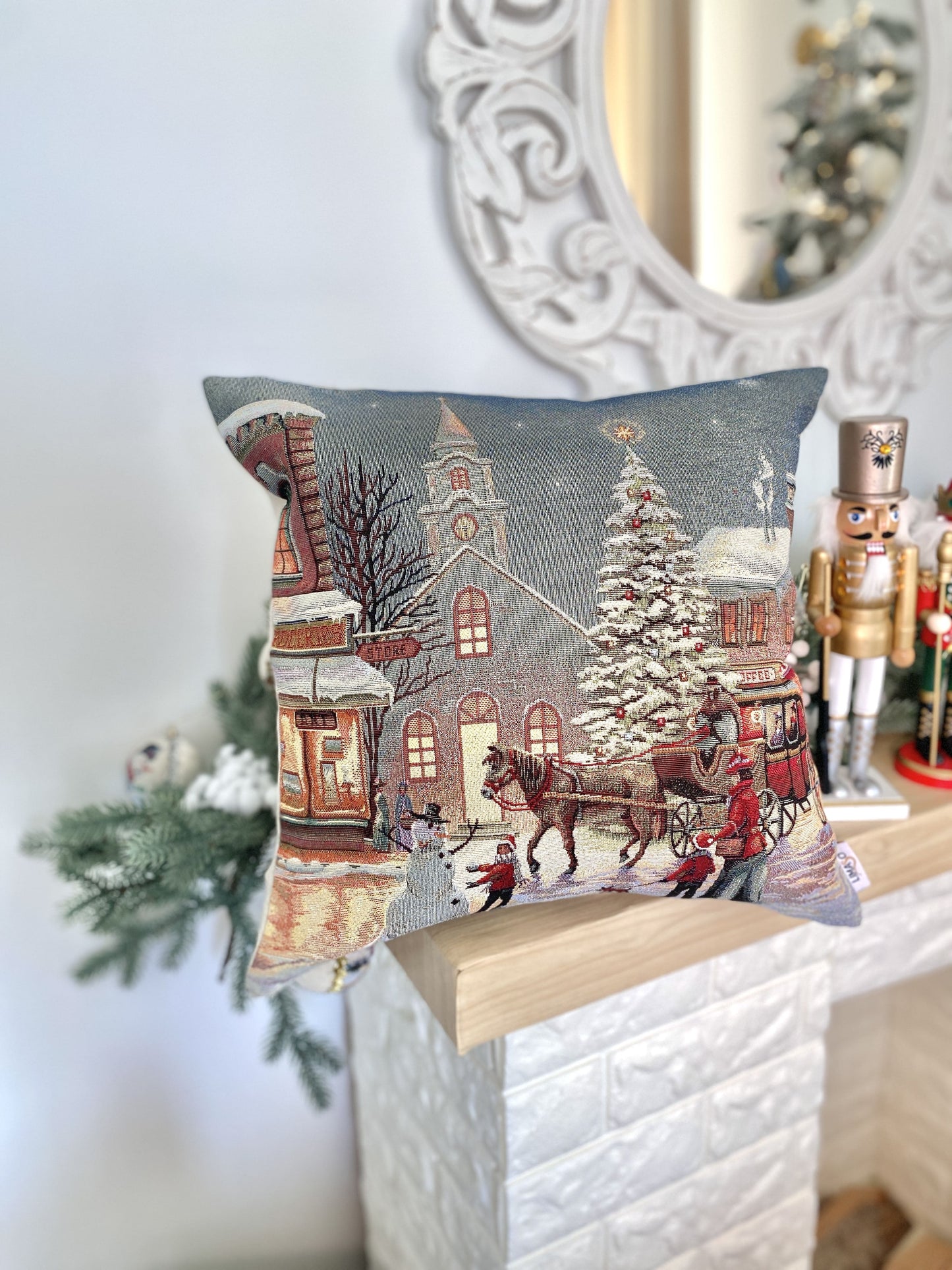 Christmas tapestry cushion cover «Holiday city» with silver thread