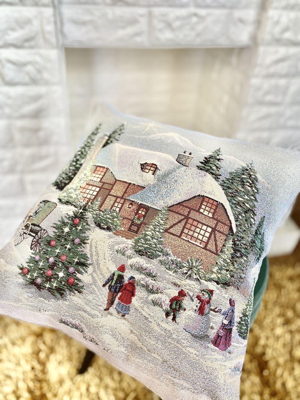 Winter Holiday tapestry cushion cover «Christmas in Highlands» with golden thread