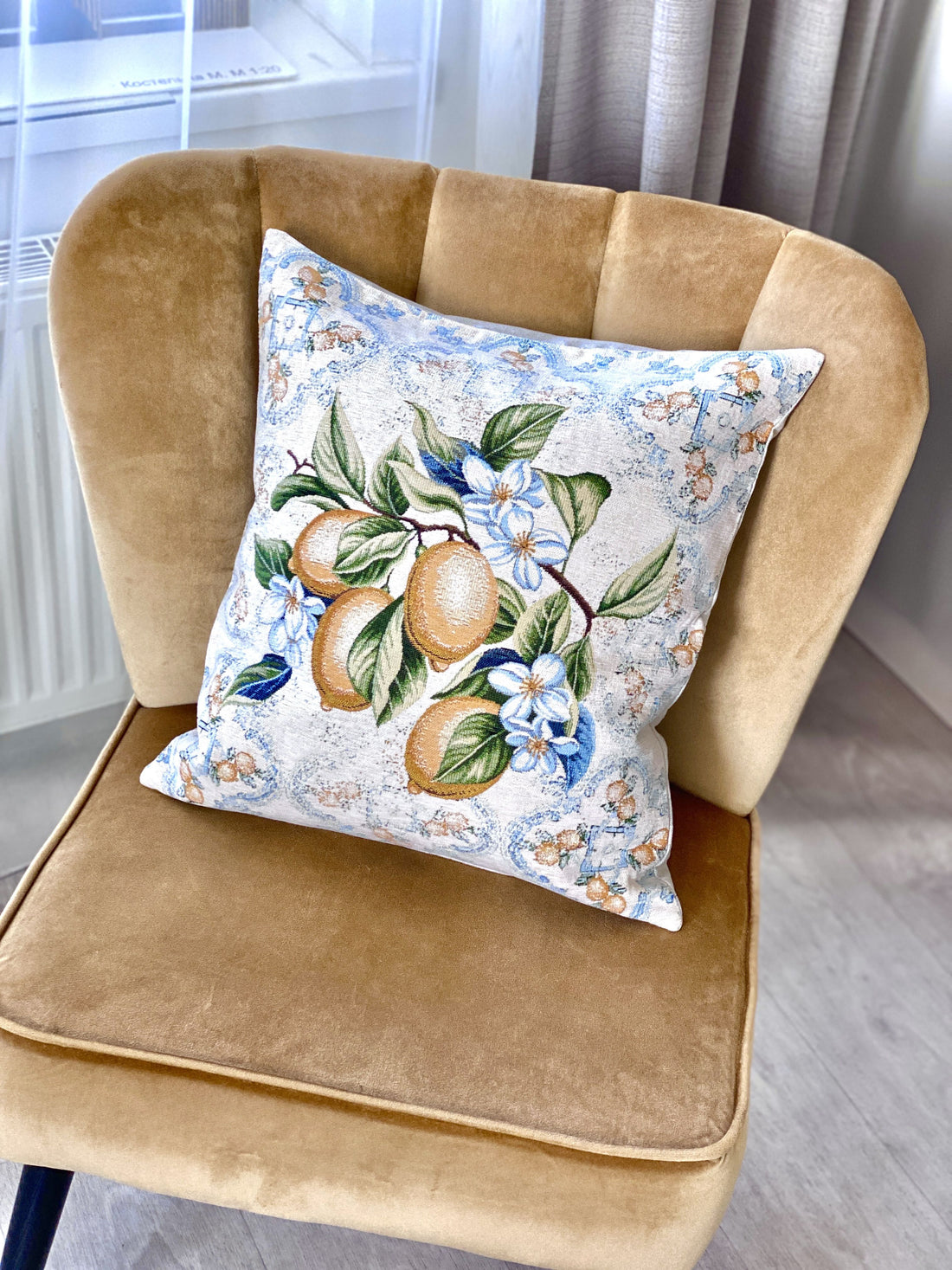 Tapestry cushion cover "Lemon Majolica-1" with microfibre - Textile4Family