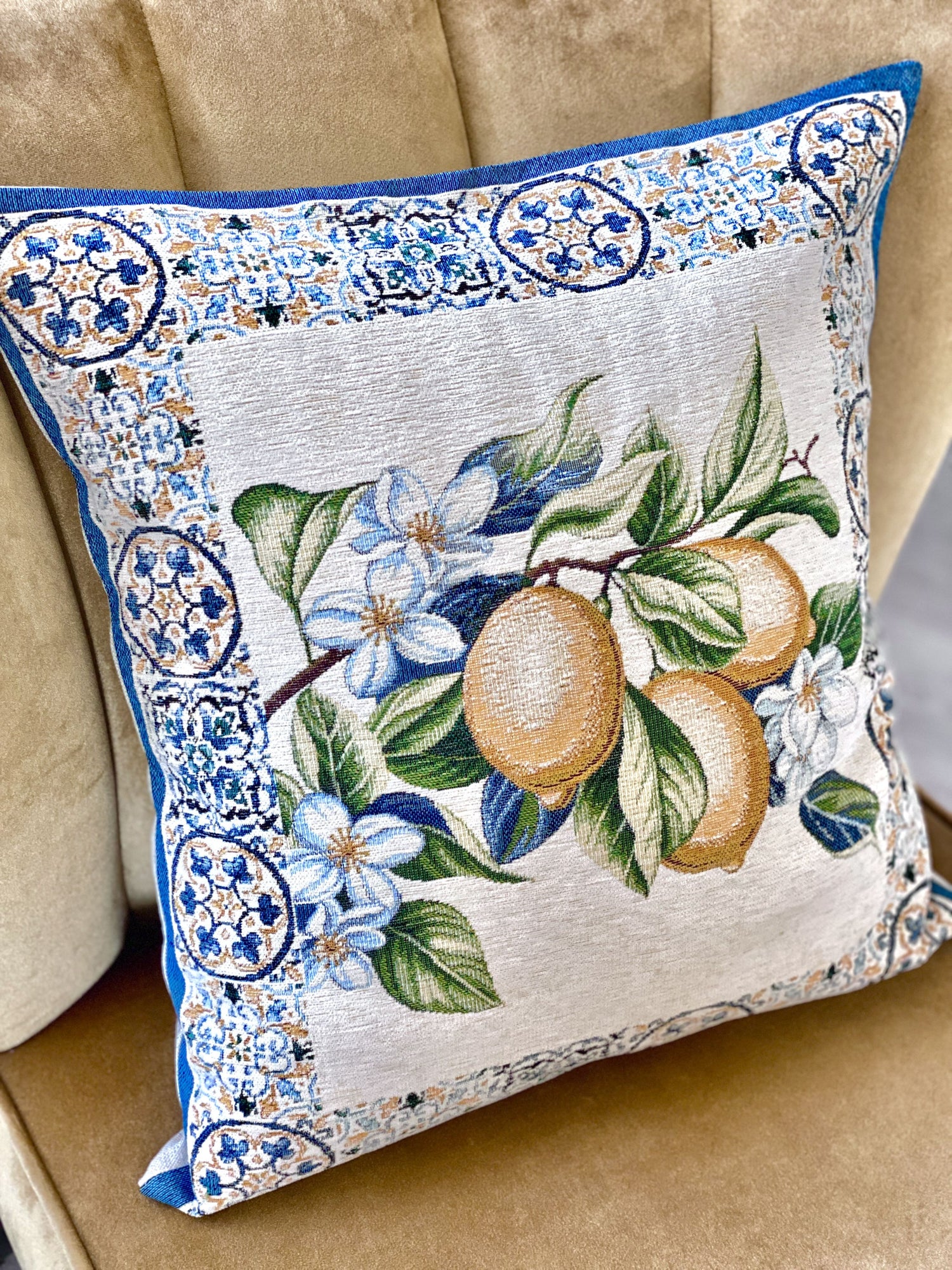 Tapestry cushion cover "Lemon Majolica-3" with microfibre - Textile4Family