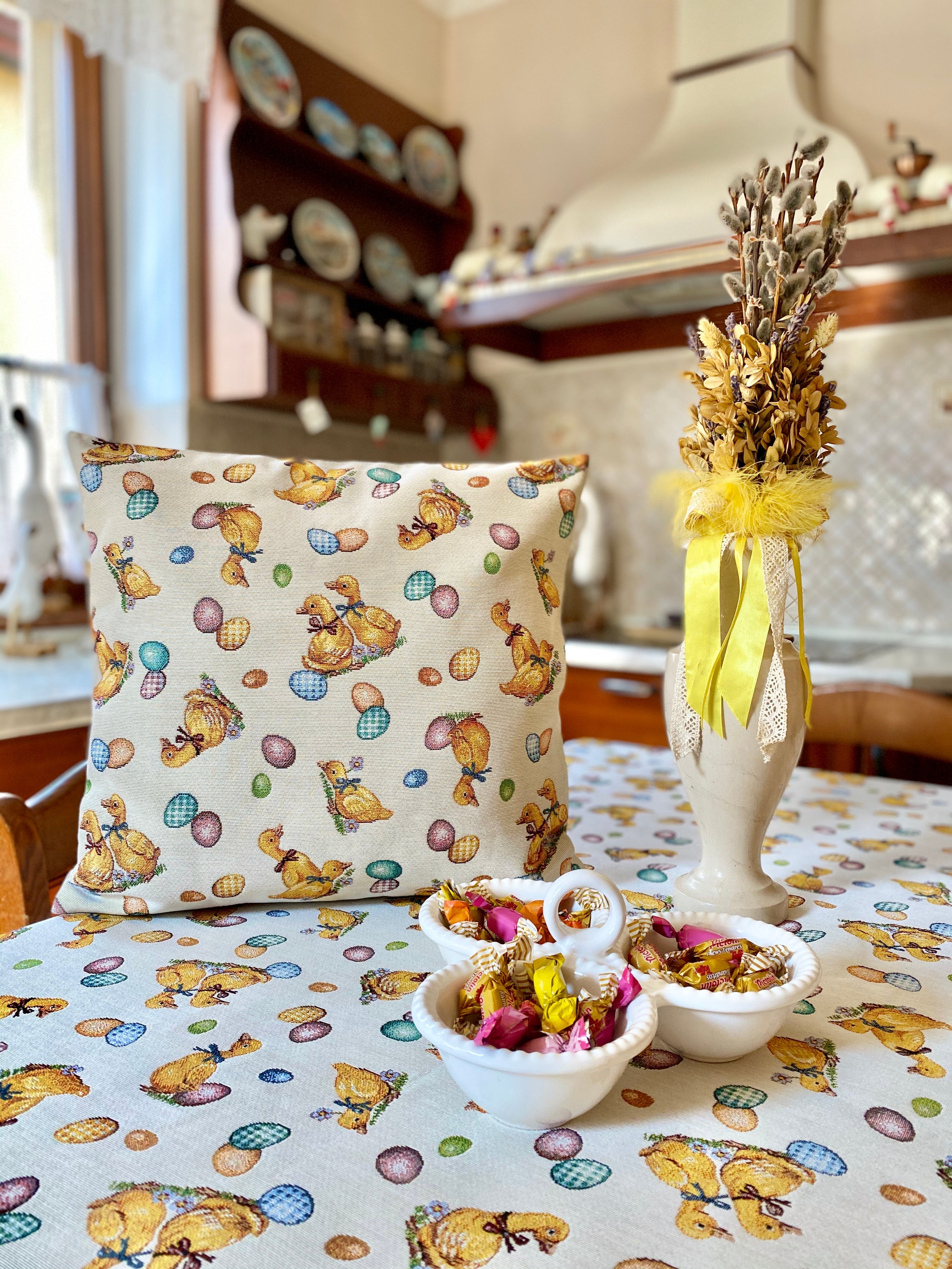 Easter tapestry tablecloth «Easter Ducks» Limaso Textile