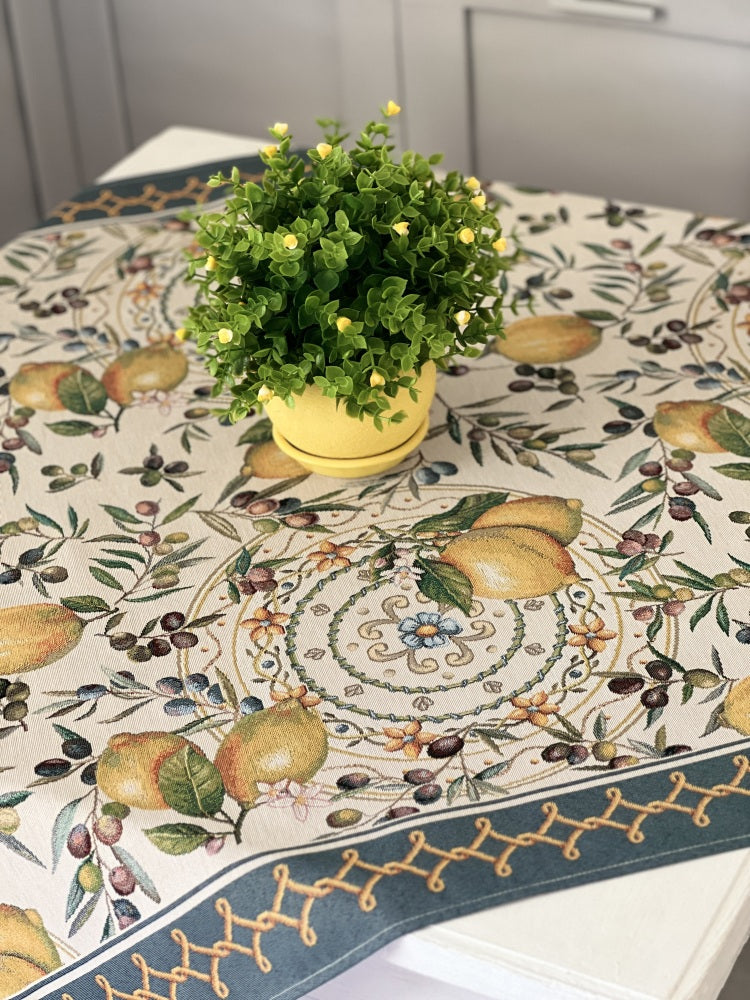 Tapestry tablecloth «Lemons and Olives»