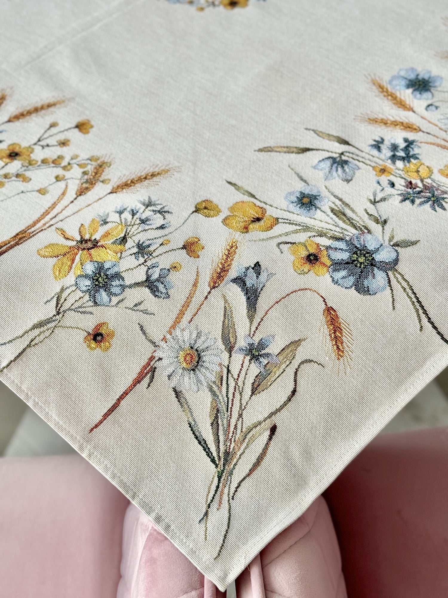 Tapestry tablecloth «Tenderness» Limaso Textile