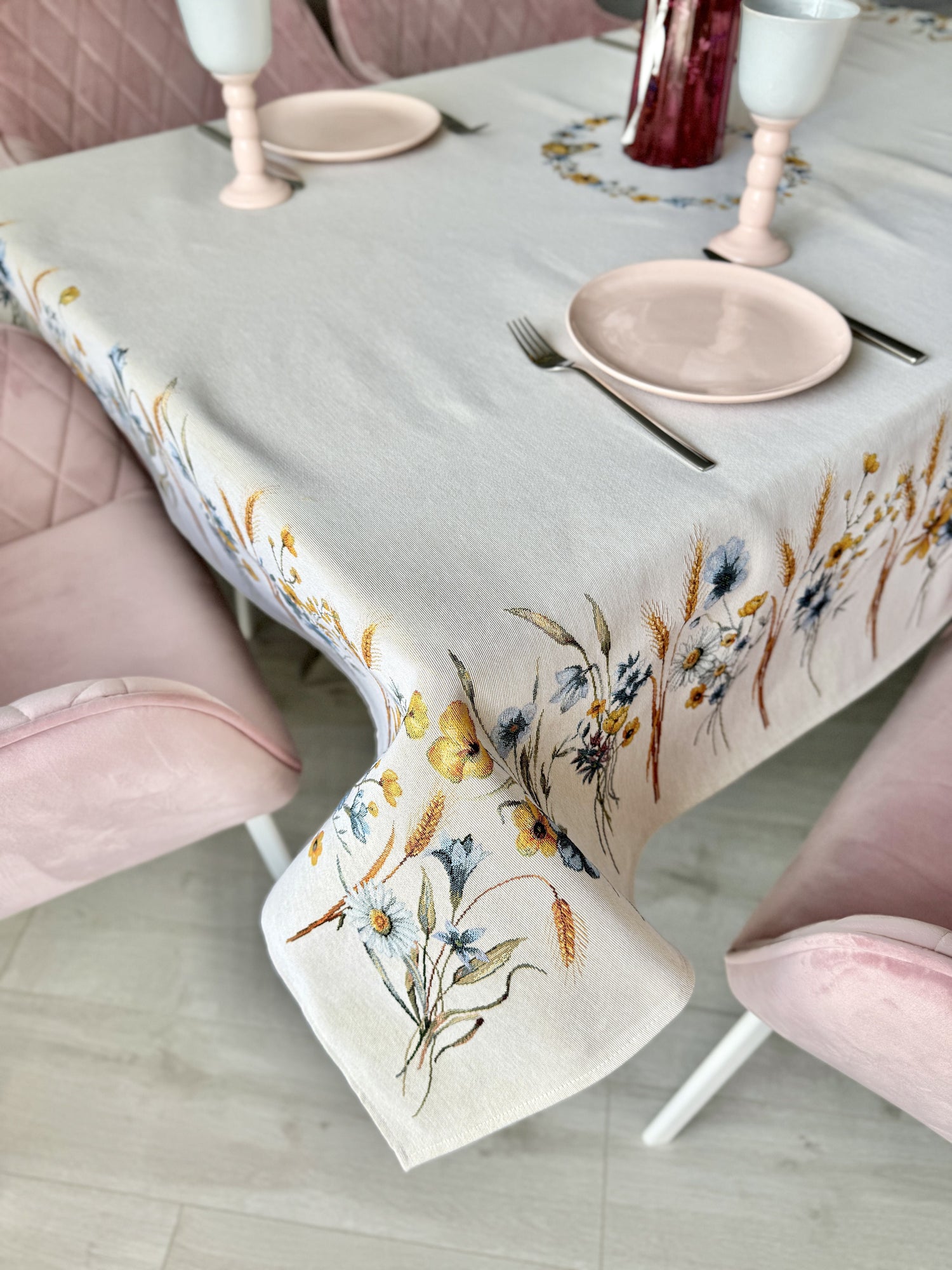 Tapestry tablecloth «Tenderness» Limaso Textile