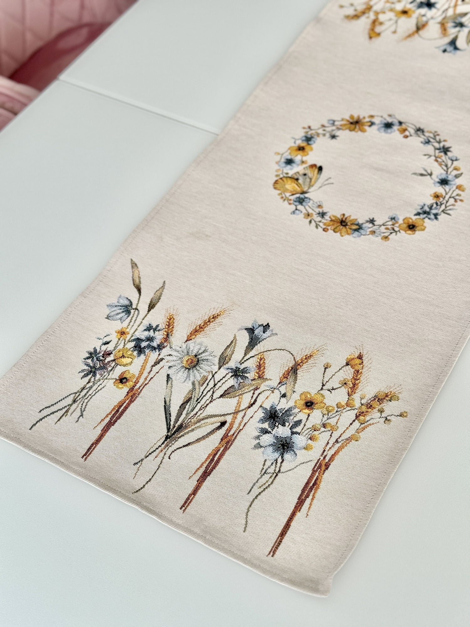 Tapestry table runner «Tenderness» Limaso Textile