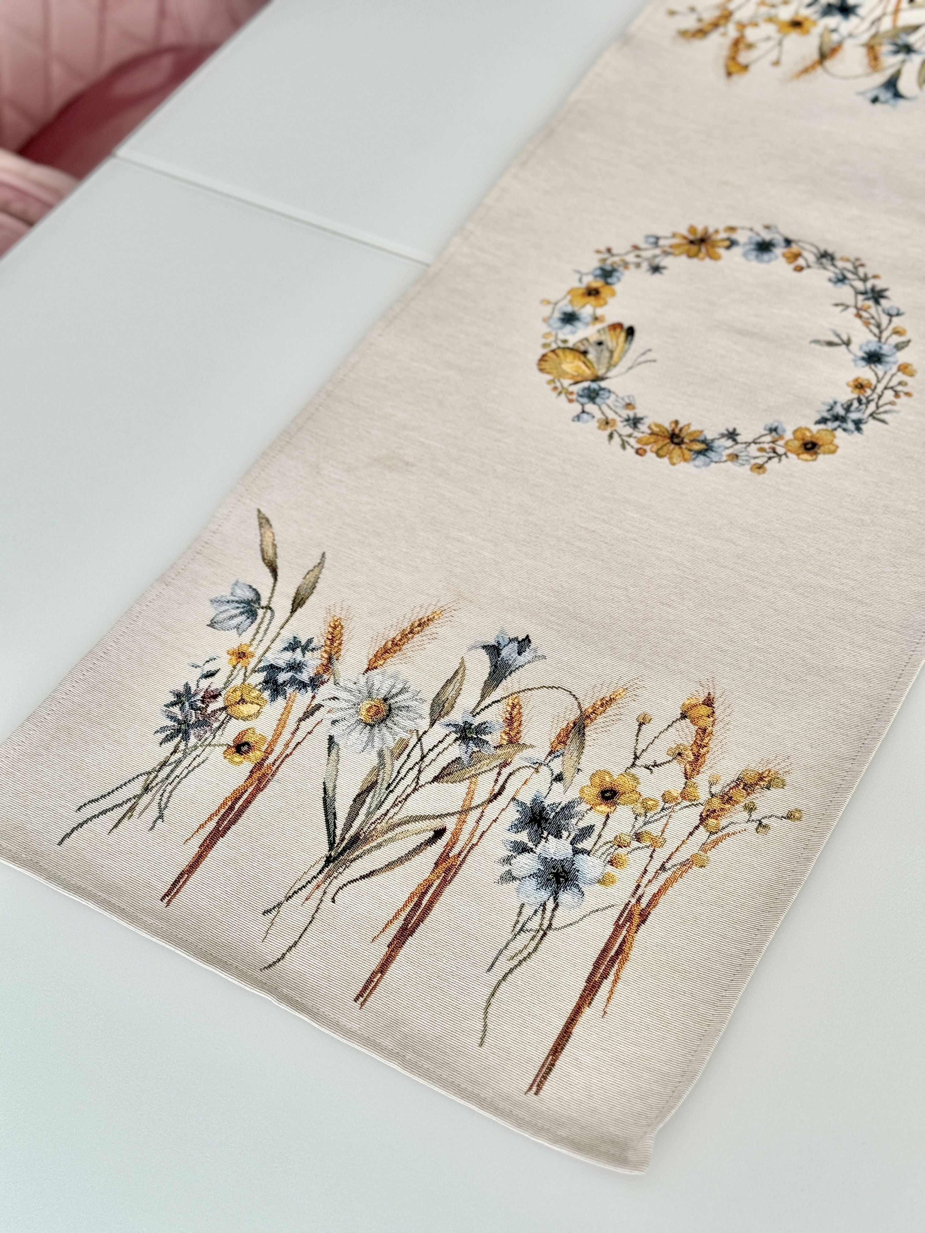 Tapestry table runner «Tenderness» Limaso Textile
