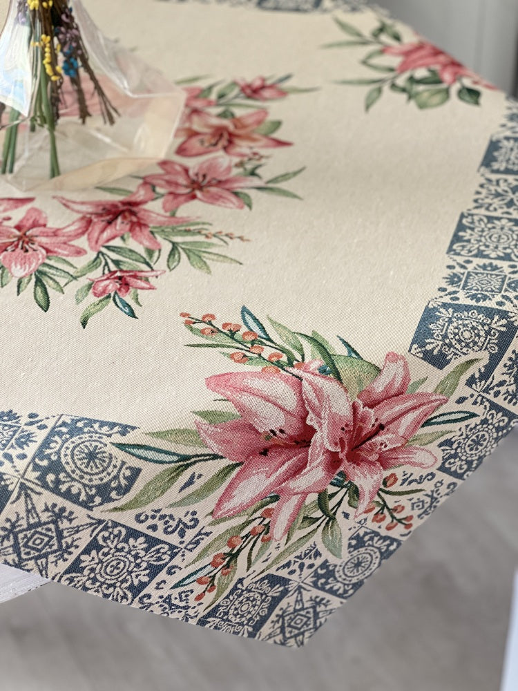 Tapestry tablecloth «Lilies» Limaso Textile