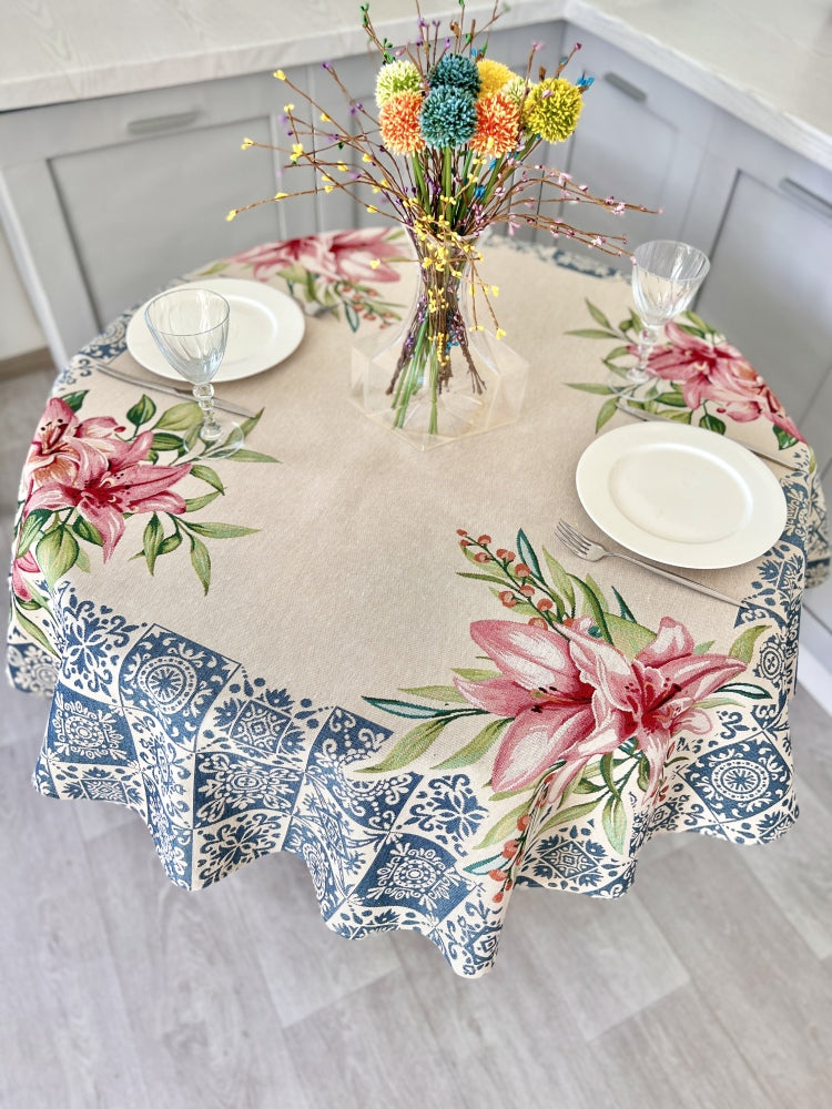 Round Tapestry Tablecloth «Lilies» Limaso Textile