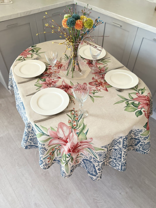 Oval Tapestry tablecloth «Lilies»